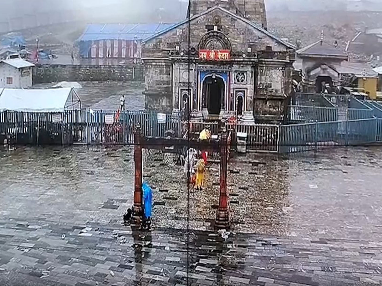 Heavy rain at Kedarnath Dham (Photo/ weather control room)