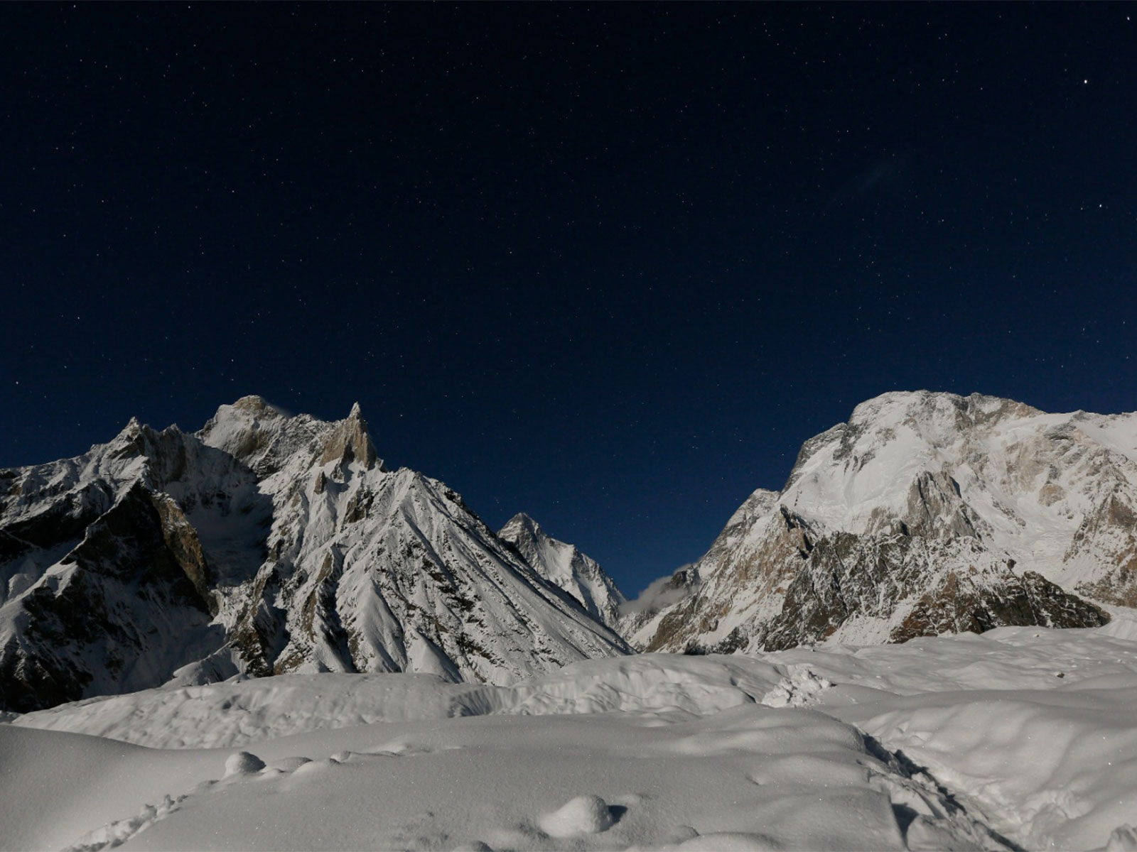 Broad Peak in the Karakoram Range (Photo/Reuters)