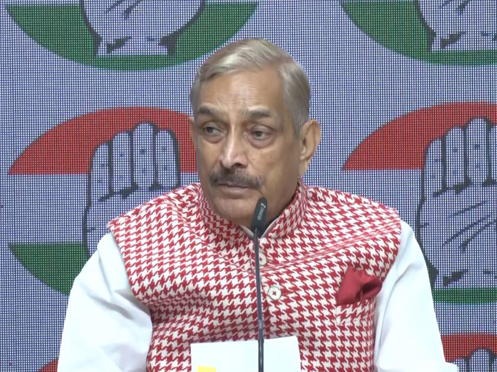 Senior Congress MP Pramod Tiwari (Photo/ANI)