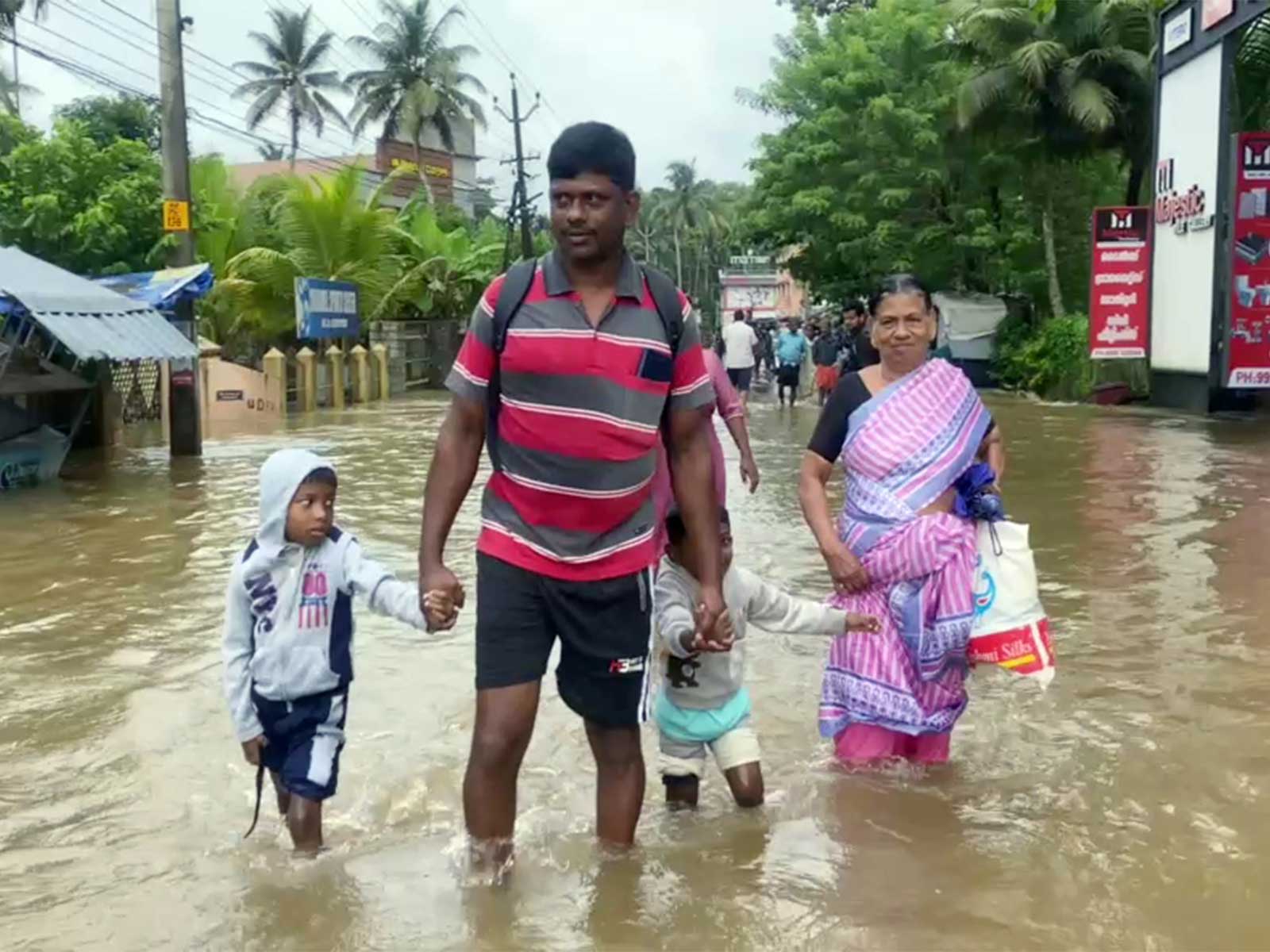 Floodwater enters the Kuttanad area in Keralam's Alappuzha (Photo/ANI)