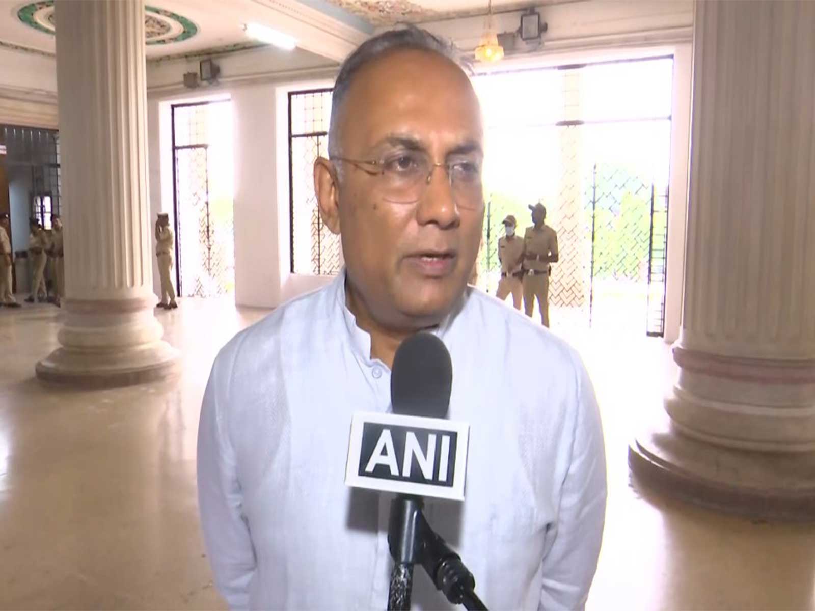 Congress MLA Dinesh  Gundu Rao (File photo/ANI)