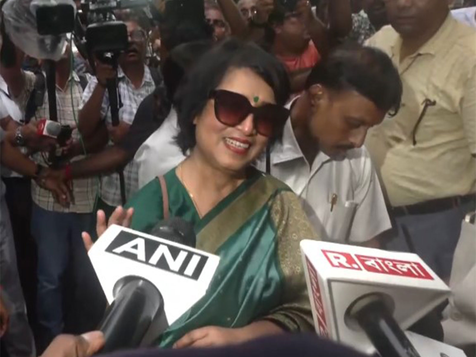 Bangladeshi author and activist Taslima Nasreen visits iconic Indian Coffee House at College Street in Kolkata (Photo/ANI)