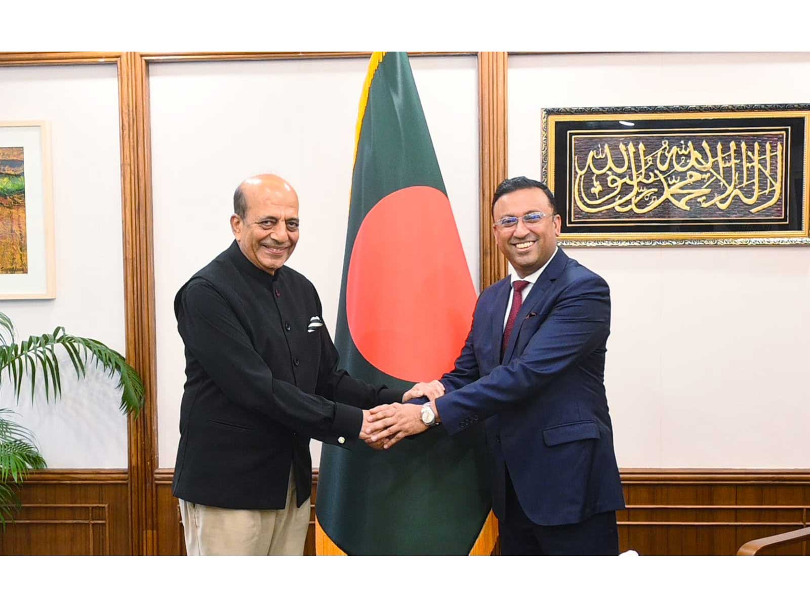 Dinesh Trivedi, the newly appointed High Commissioner of India to Dhaka, paid a courtesy call on Humaiun Kobir, the Foreign Affairs Adviser to the Prime Minister of Bangladesh (Photo/ Bangladesh Foreign Ministry)