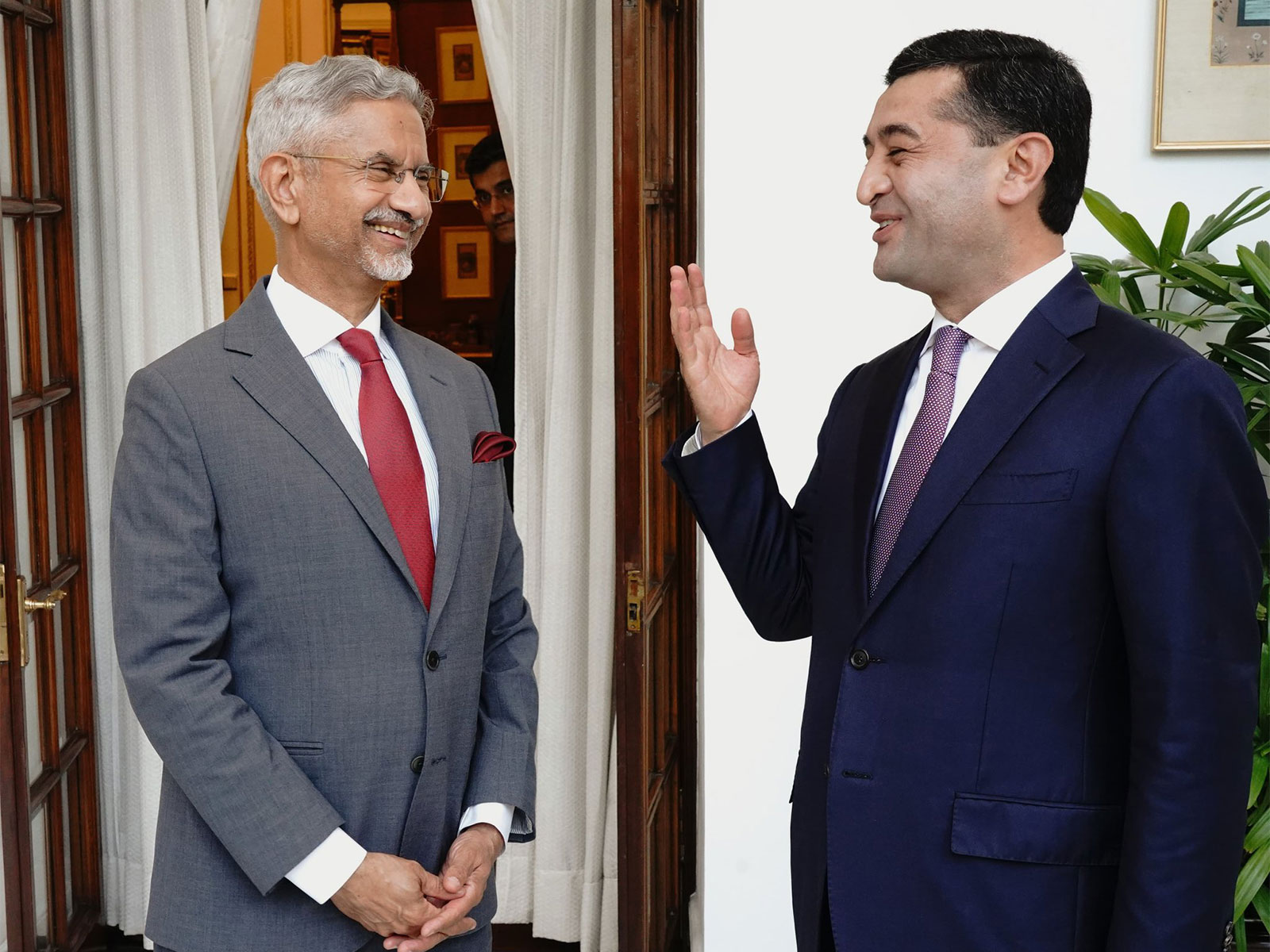 External Affairs Minister S Jaishankar and Uzbek Foreign Minister Bakhtiyor Saidov (Photo/X@DrSJaishankar)