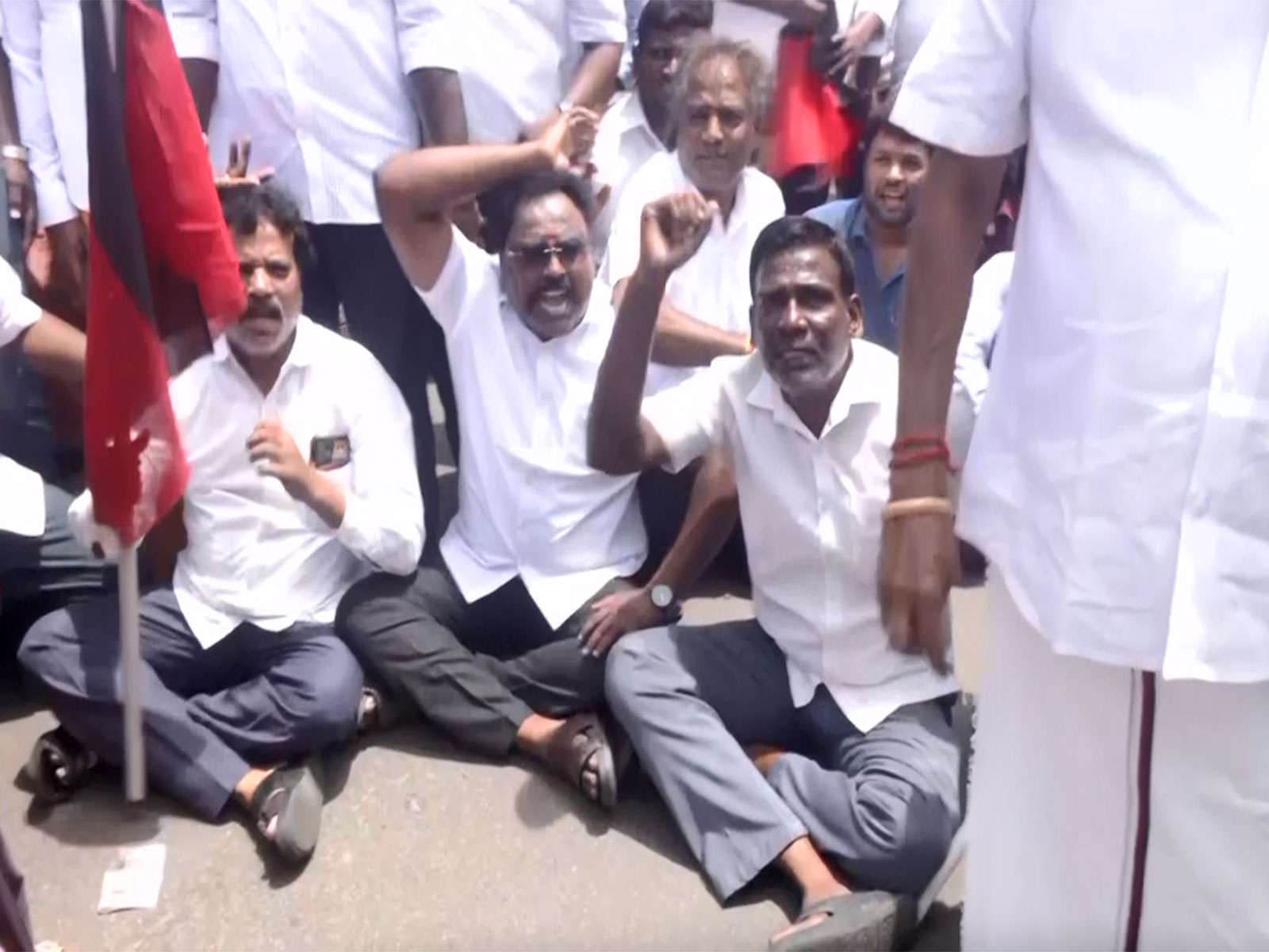 Several DMK cadres protest outside Madras High Court (Photo/ANI)