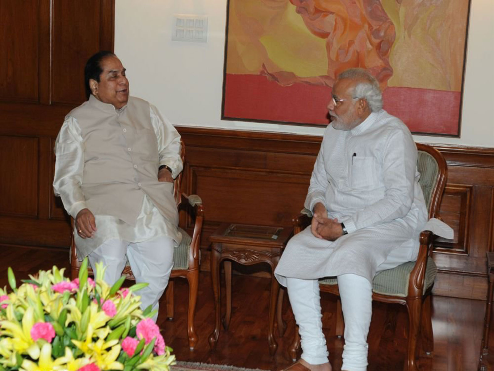 Prime Minister Narendra Modi and former Governor and educationist DY Patil (Photo/@narendramodi) 