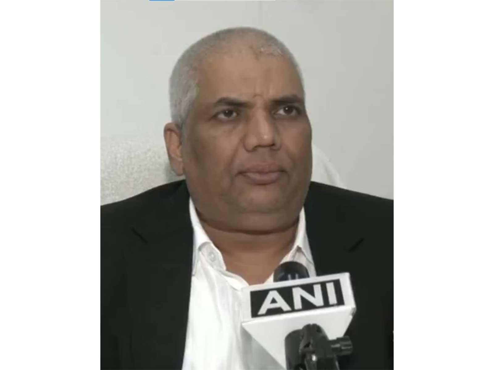 Satish Salian's lawyer Nilesh Ojha (Photo/ANI) 