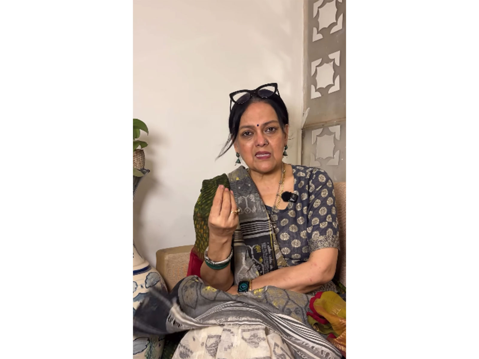 Sushmita Mukherjee (Photo/Instagram@susmita_mukherjeeofficial)