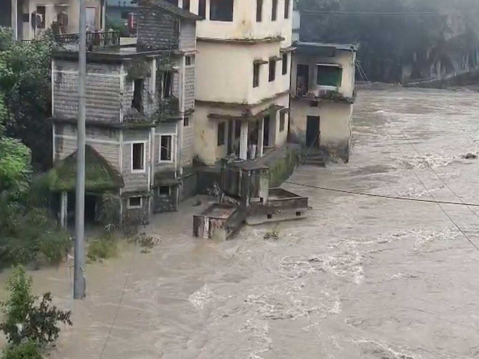 Overflowing Alaknanda river near Rudraprayag (photo/ANI)