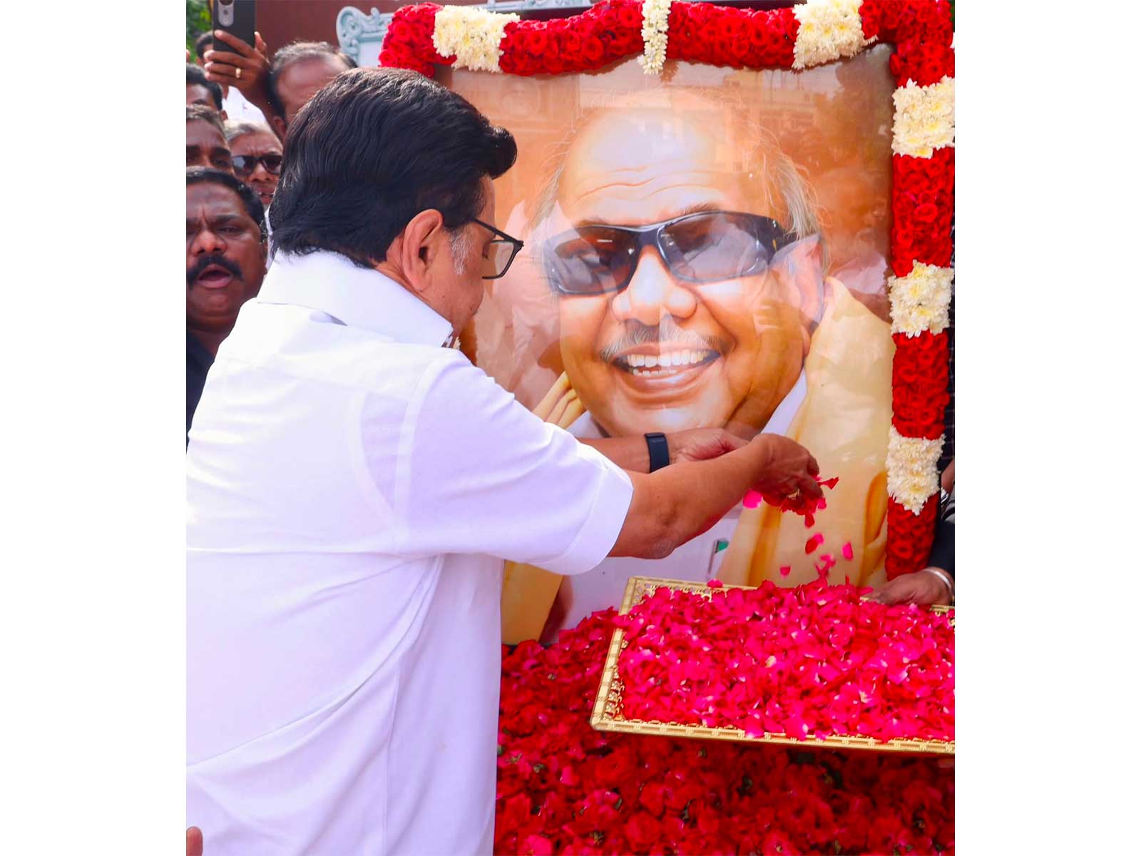 DMK President MK Stalin paid tribute to his father and former Chief Minister M Karunanidhi. (Photo: X/@mkstalin)
