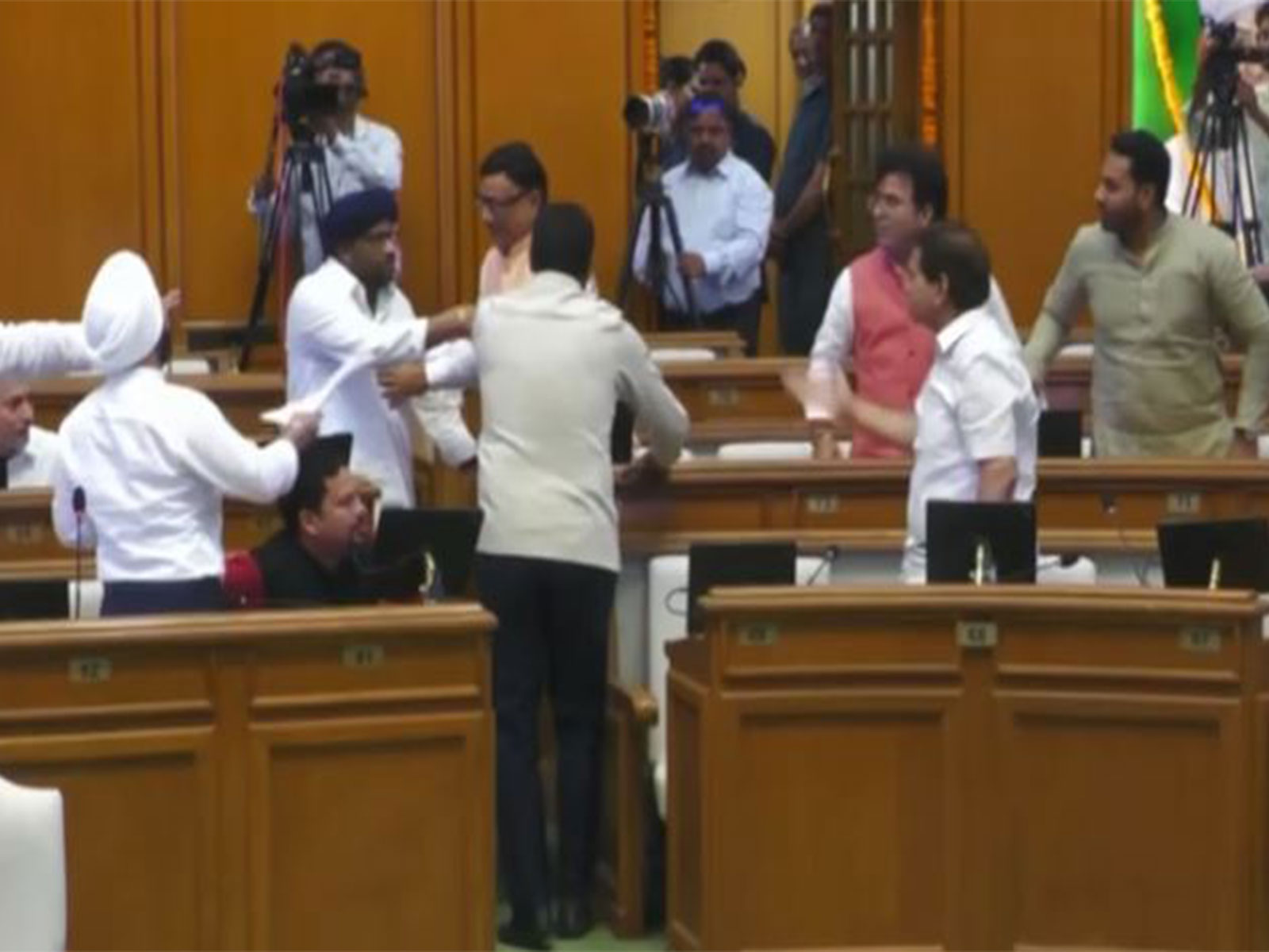 AAP, BJP MLAs engage in heated exchange in Delhi Assembly (Photo/ANI)