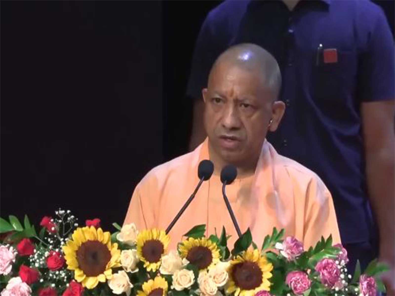 Yogi Adityanath addressing in Lucknow on National Handloom Day (Photo/ANI)