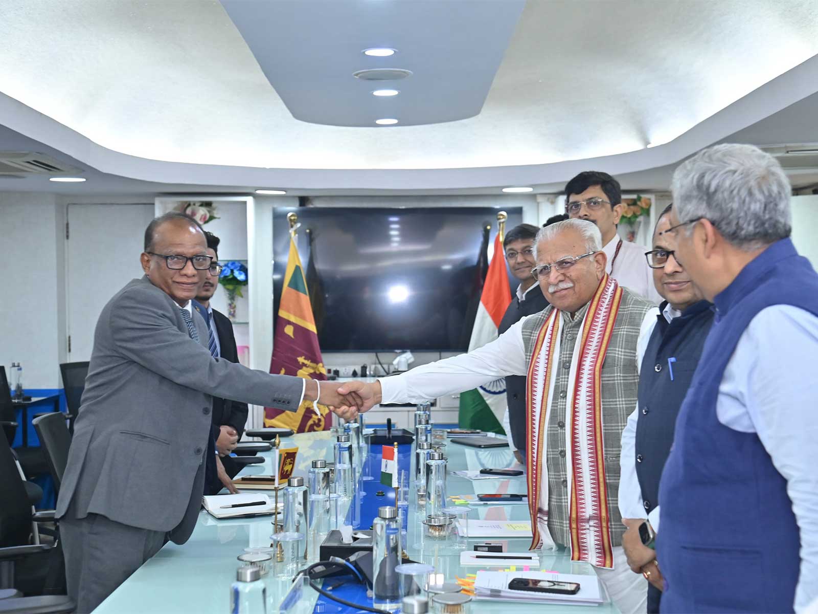Union Minister Manohar Lal and Sri Lanka Minister Anura Karunathilake (Photo/X@MinOfPower)