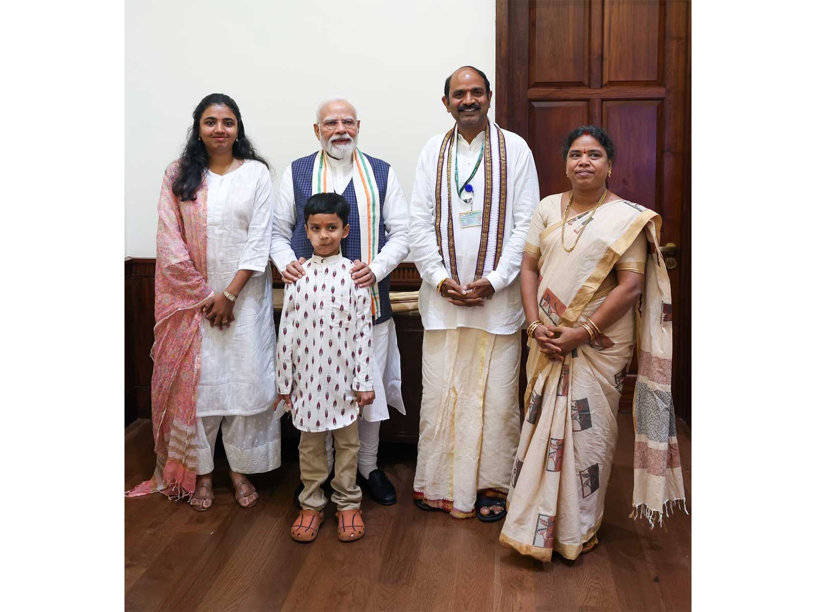  Kalisetti Appalanaidu, the Telugu Desam Party MP from Vizianagaram, met Prime Minister Narendra Modi in New Delhi (Photo/Applanaidu office)