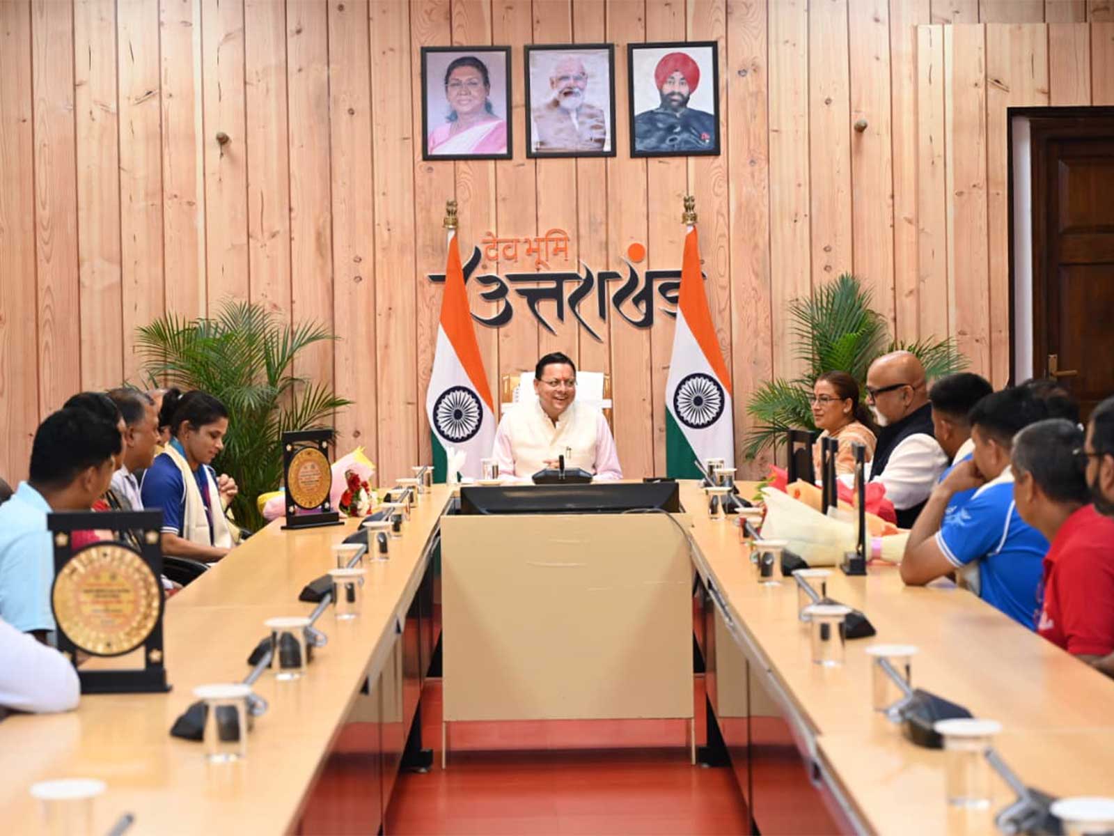 CM Dhami honours Uttarakhand's CWG 2026 medal winners and coaches (Photo: Uttarakhand CMO)