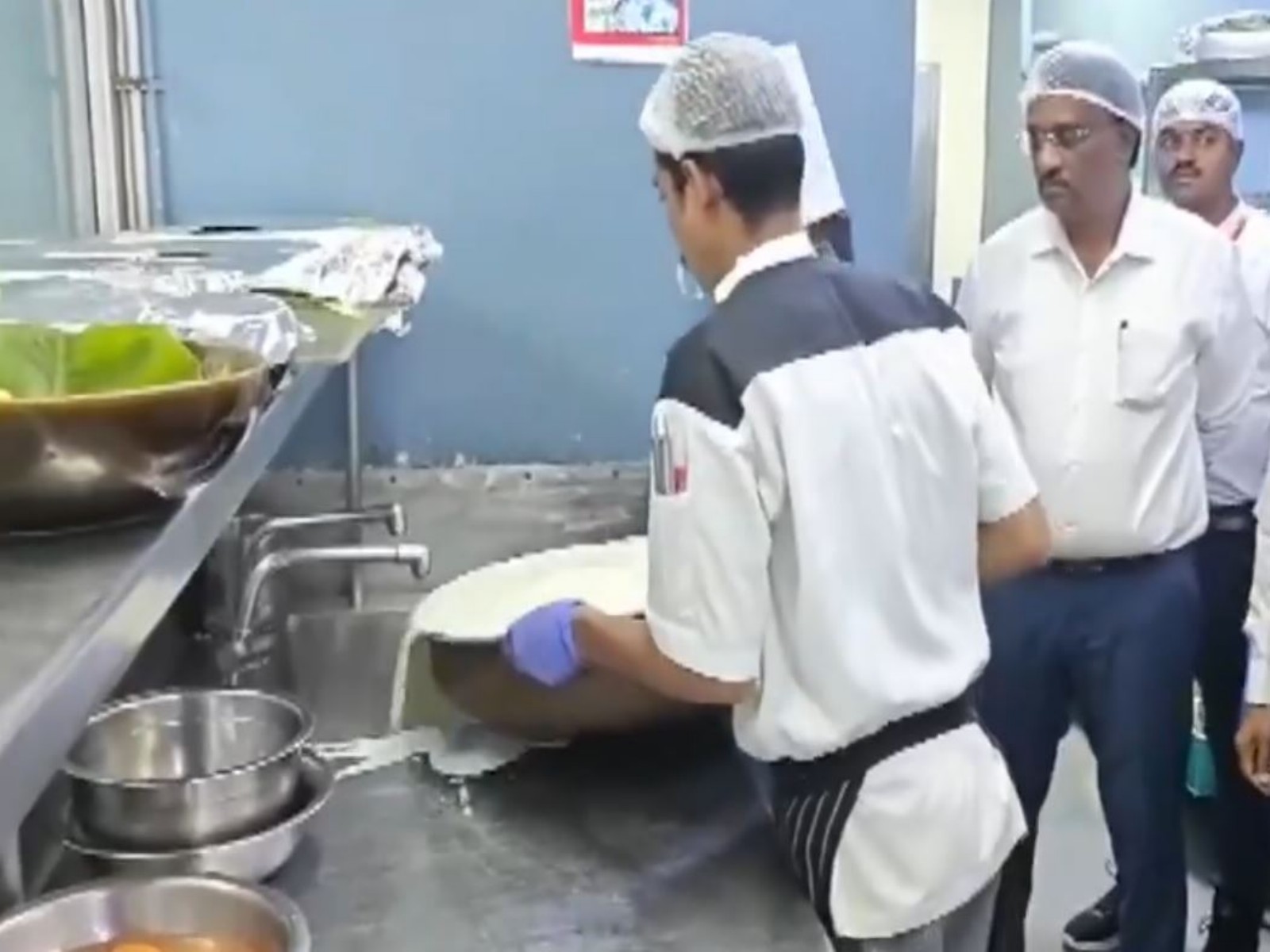 Karnataka Food Safety Wing conducts drive at Bengaluru hotels (Photo/Food Safety and Drug Administration Department, Bengaluru)