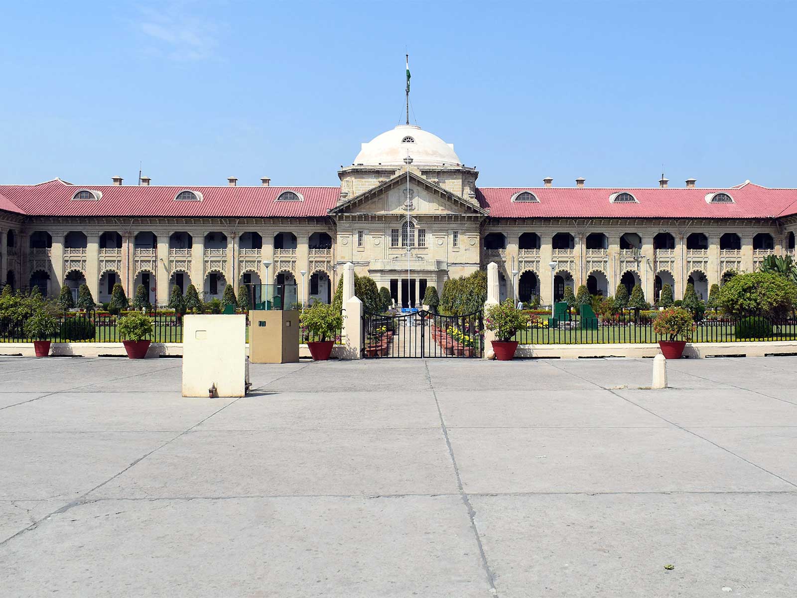 Allahabad High Court (File photo/ANI)