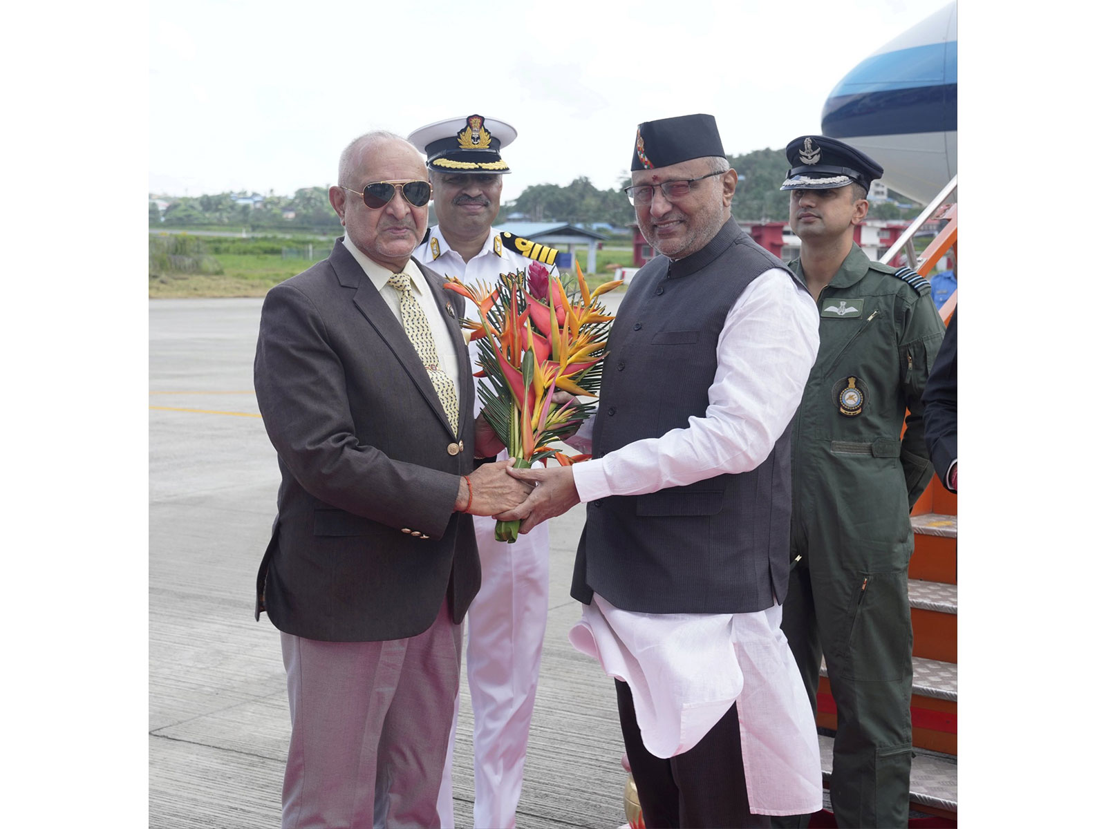 Vice President CP Radhakrishnan with Lieutenant Governor of Andaman and Nicobar Islands Admiral Devendra Kumar Joshi (Retd.) (Photo/x/@VPIndia)