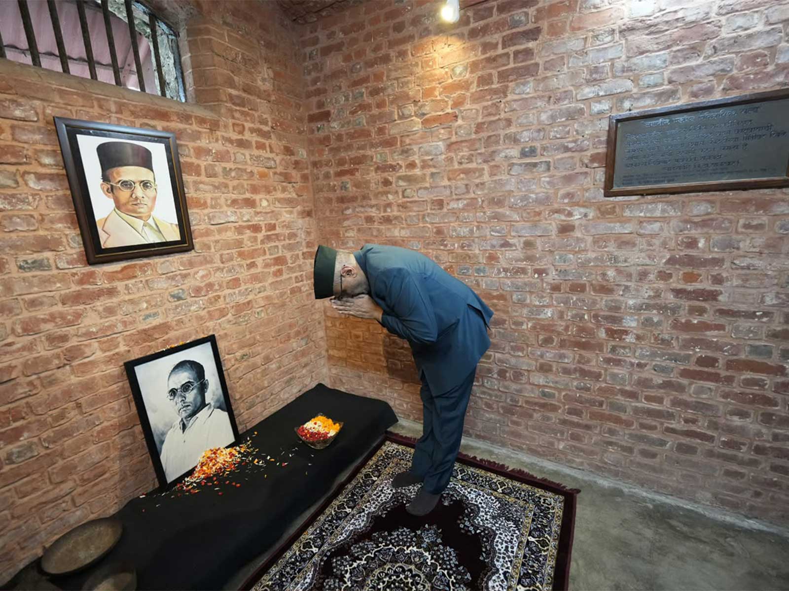 VP CP Radhakrishnan pays homage to Veer Savarkar (Photo/X/@VPIndia)
