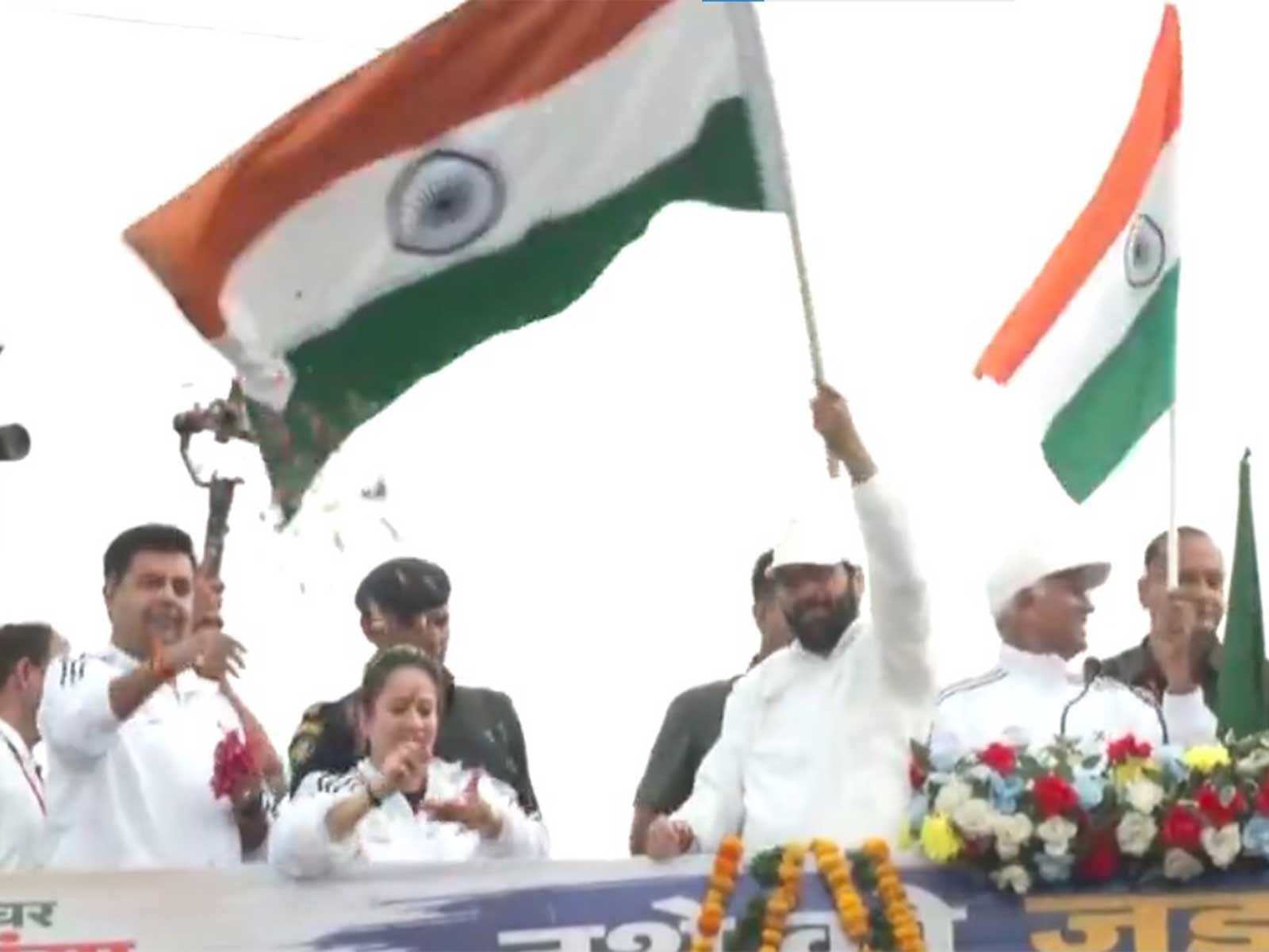 Haryana CM flags off Narnaul half marathon (Photo/ANI)
