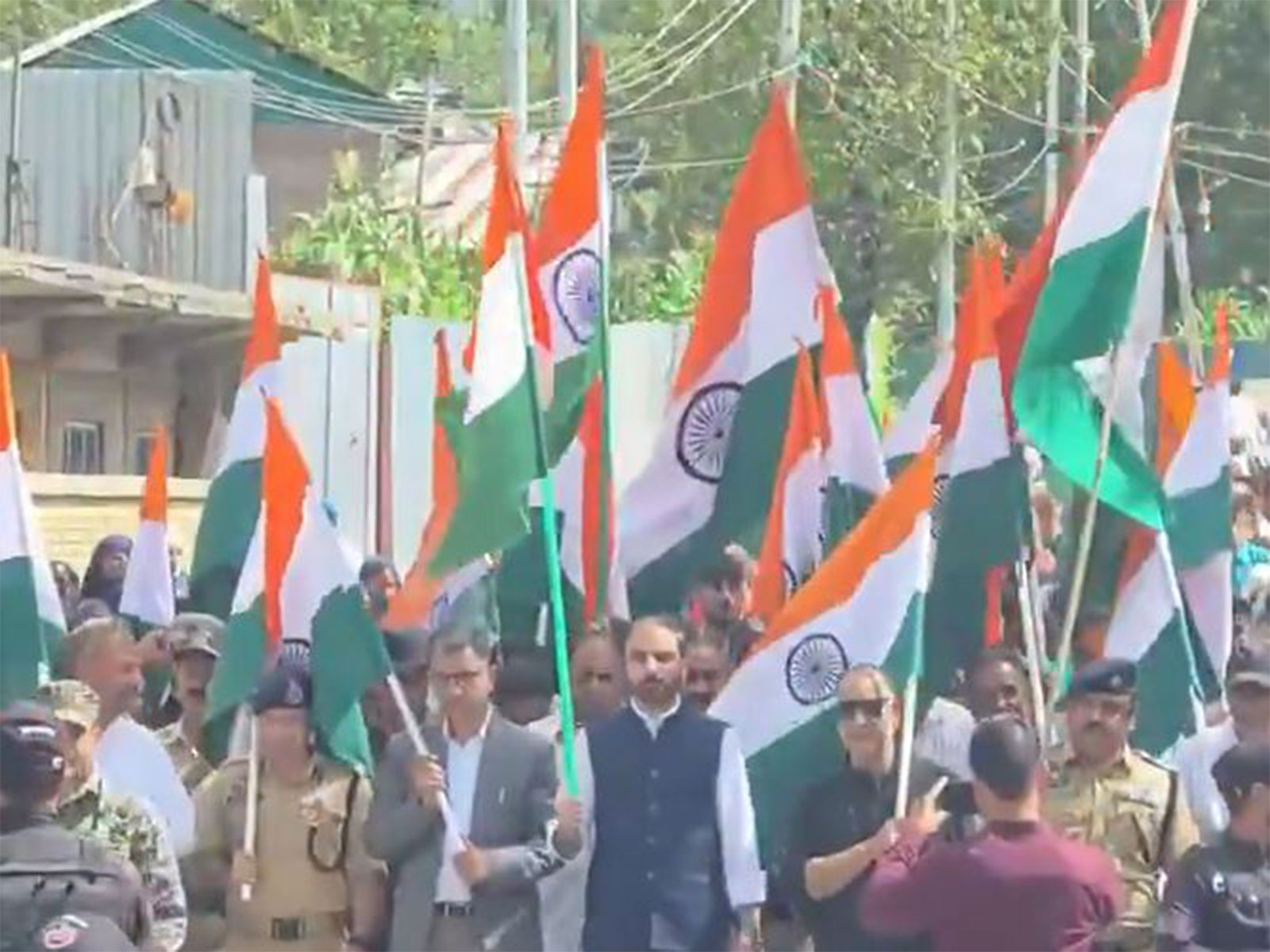 Participants enthusiastically carrying the National Flag in Tiranga rally (Photo/ANI)