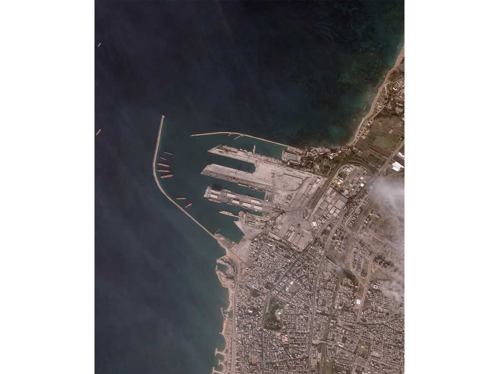 A satellite image captures Russia's Mediterranean fleet off the coast of Tartous, Syria, after departing from the Russian naval facility following the ousting of President Bashar al-Assad by Syrian rebels. (Photo/Reuters)