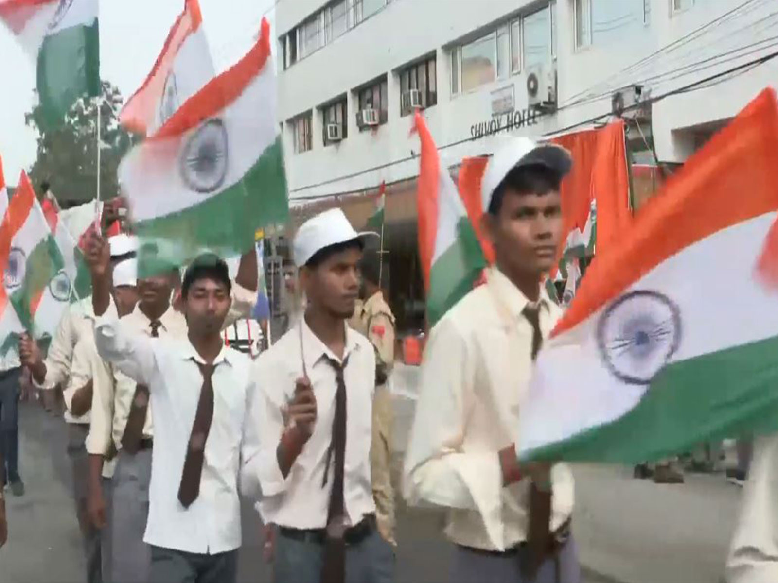 Students participate in the Tiranga Yatra in Gorakhpur ahead of Independence Day. (Photo: ANI)