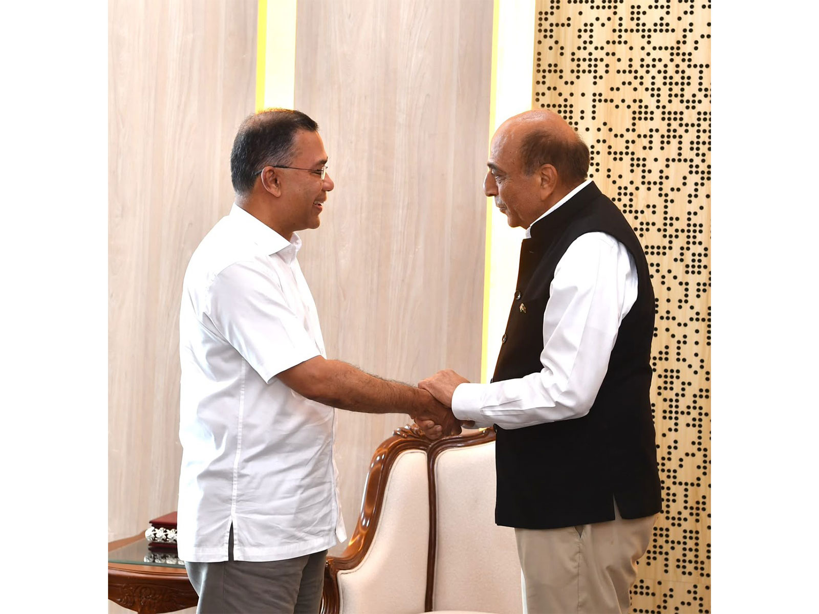 Indian envoy Dinesh Trivedi meets Bangladesh PM Rahman (Photo/BangladeshPMO)