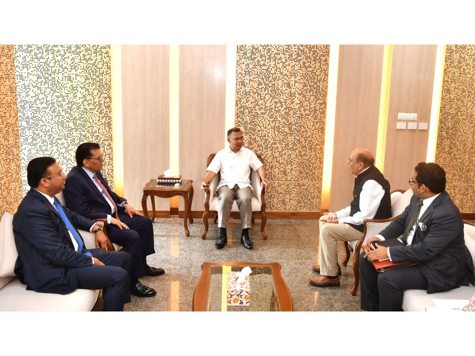 Bangladesh PM Tarique Reham meets Indian envoy Dinesh Trivedi in Dhaka (Photo/Bangladesh PMO)