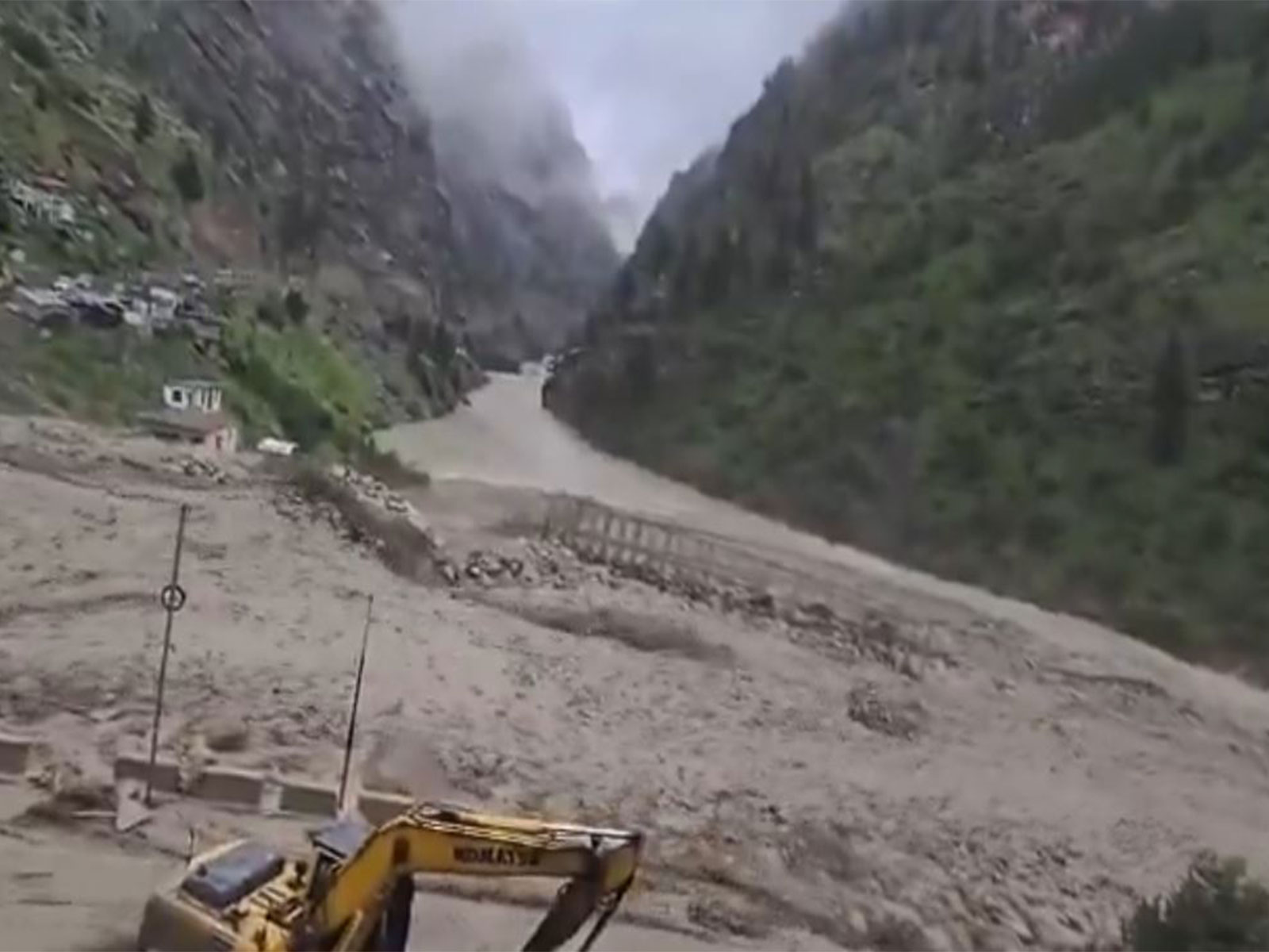 Bailey Bridge damaged after Tamak Nala overflow in Chamoli (Photo: Chamoli Police)