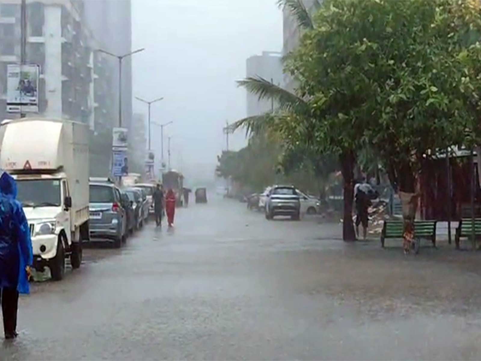 Mumbai is experiencing heavy rainfall for past few days (Photo/ANI)