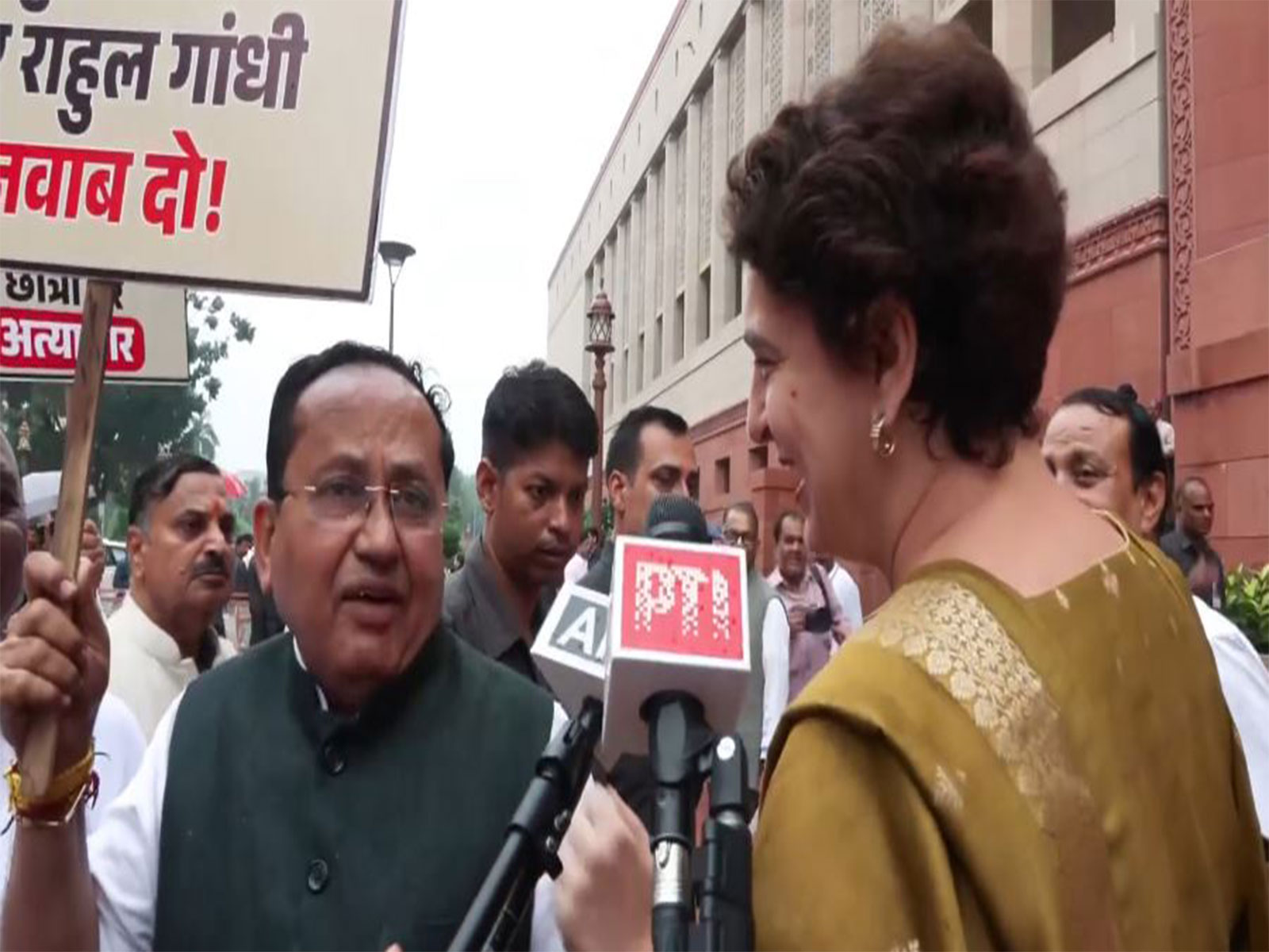 Congress MP Priyanka Gandhi at Parliament during NDA protest (Photo: ANI)
