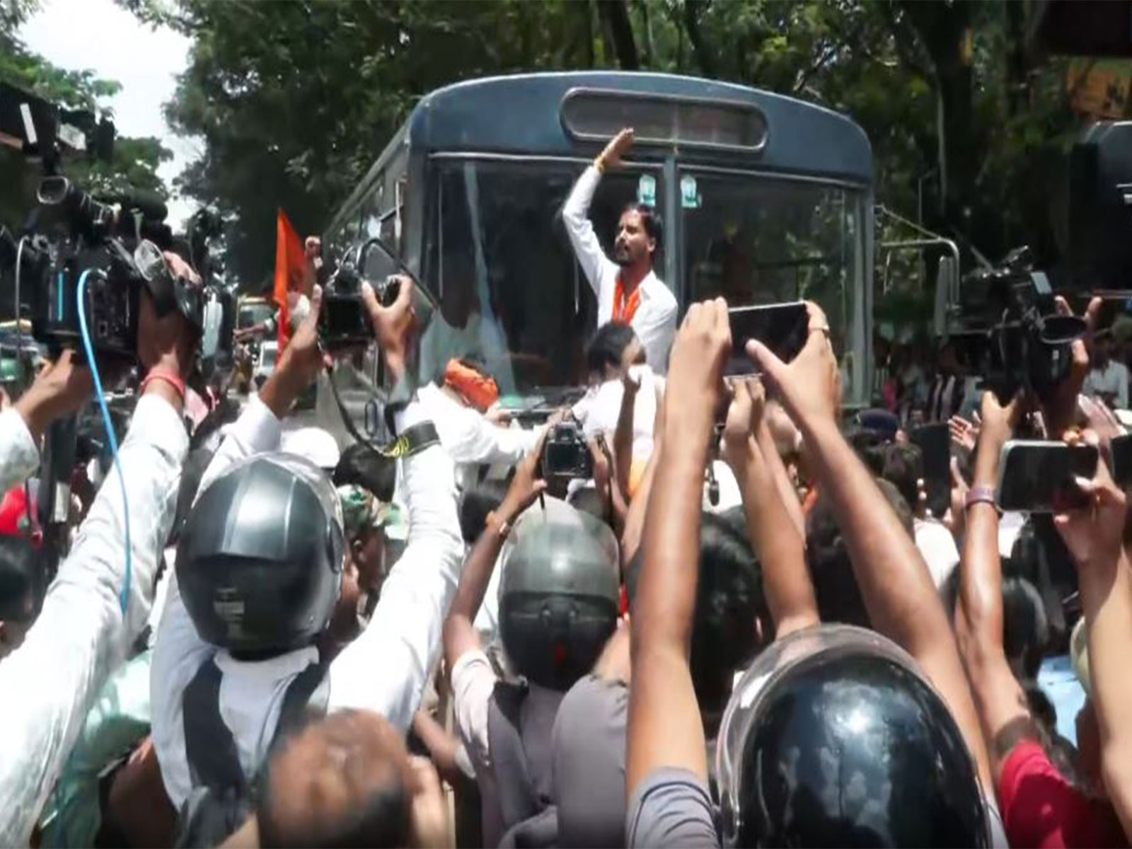 ABVP holds protest march from the Old Vidhan Sabha to the New Vidhan Sabha in Ranchi (Photo/ANI)