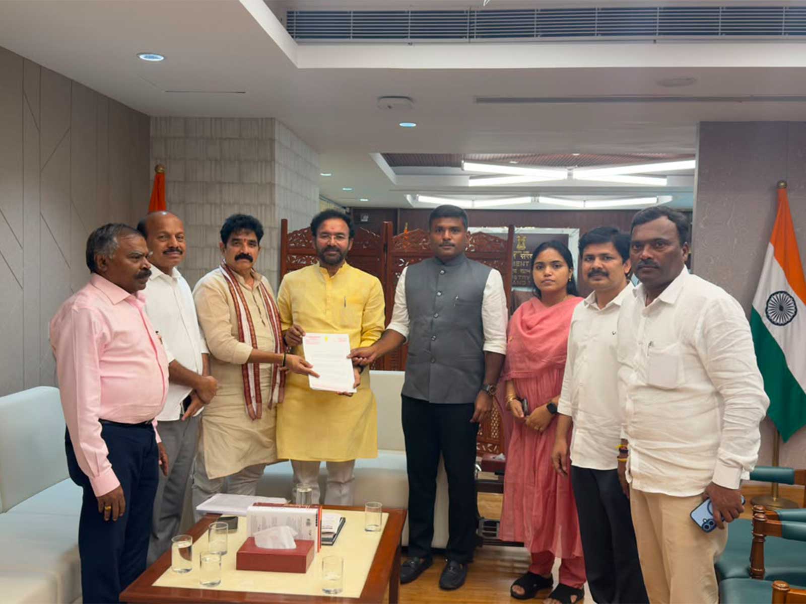 YSRCP delegation met Union Minister G Kishan Reddy (Photo/ANI)