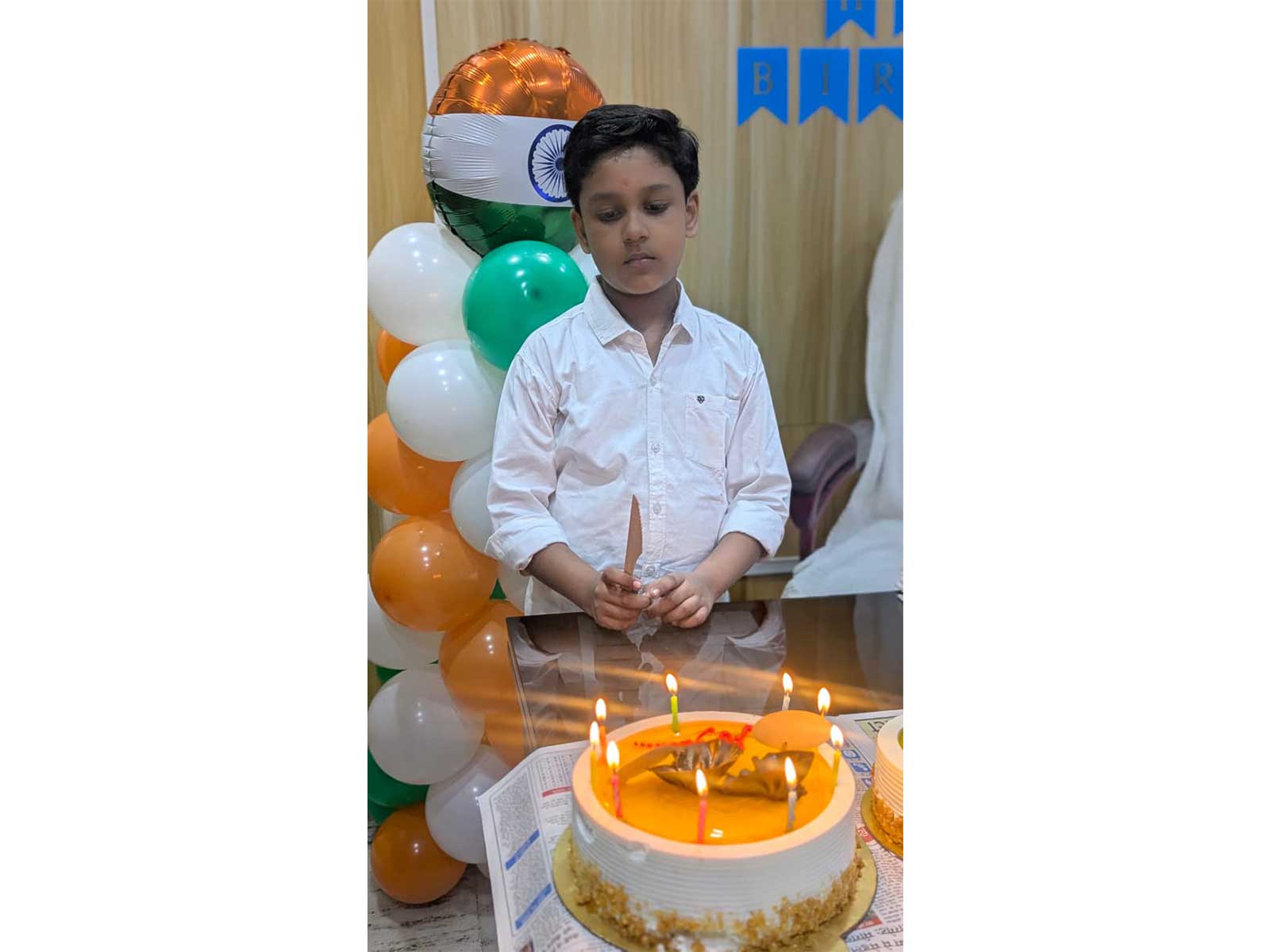 Birthday celebration of 9-year-old inside Police Station (Photo/Delhi Police)