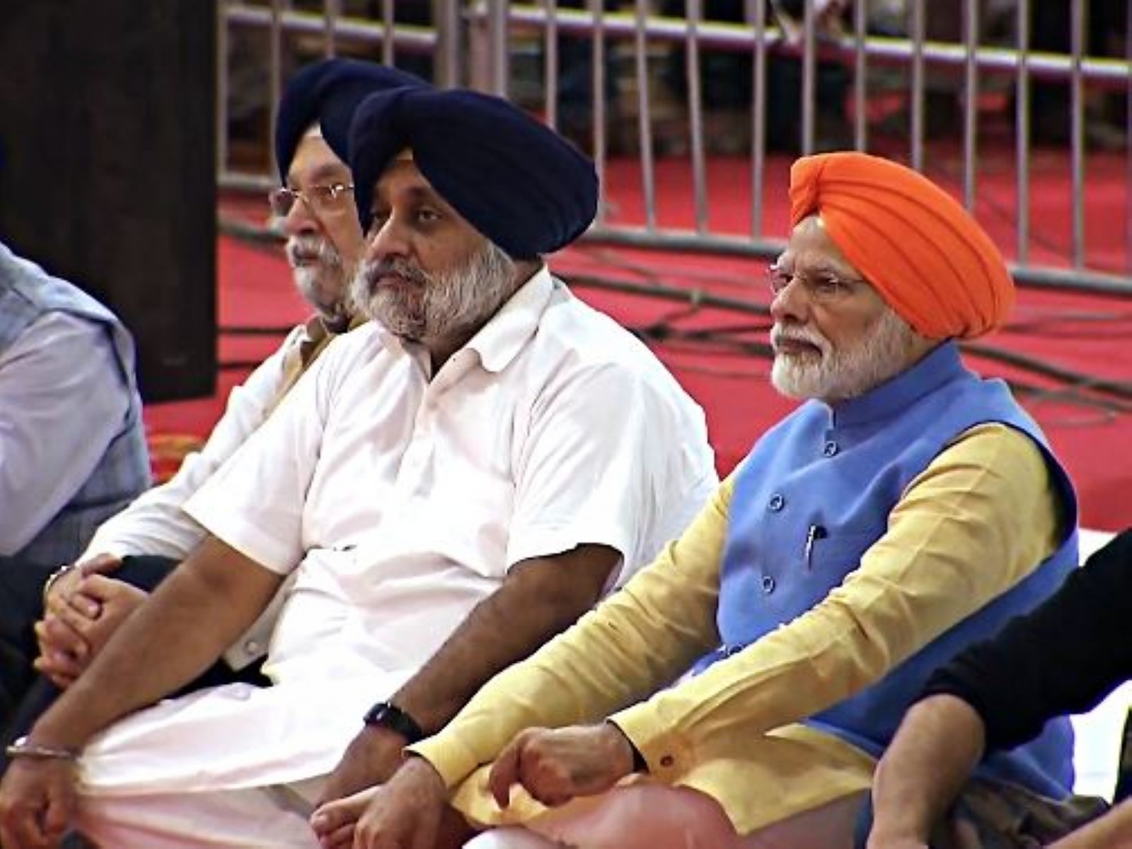 PM Narendra Modi and SAD chief Sukhbir Singh Badal (File Photo/ANI)