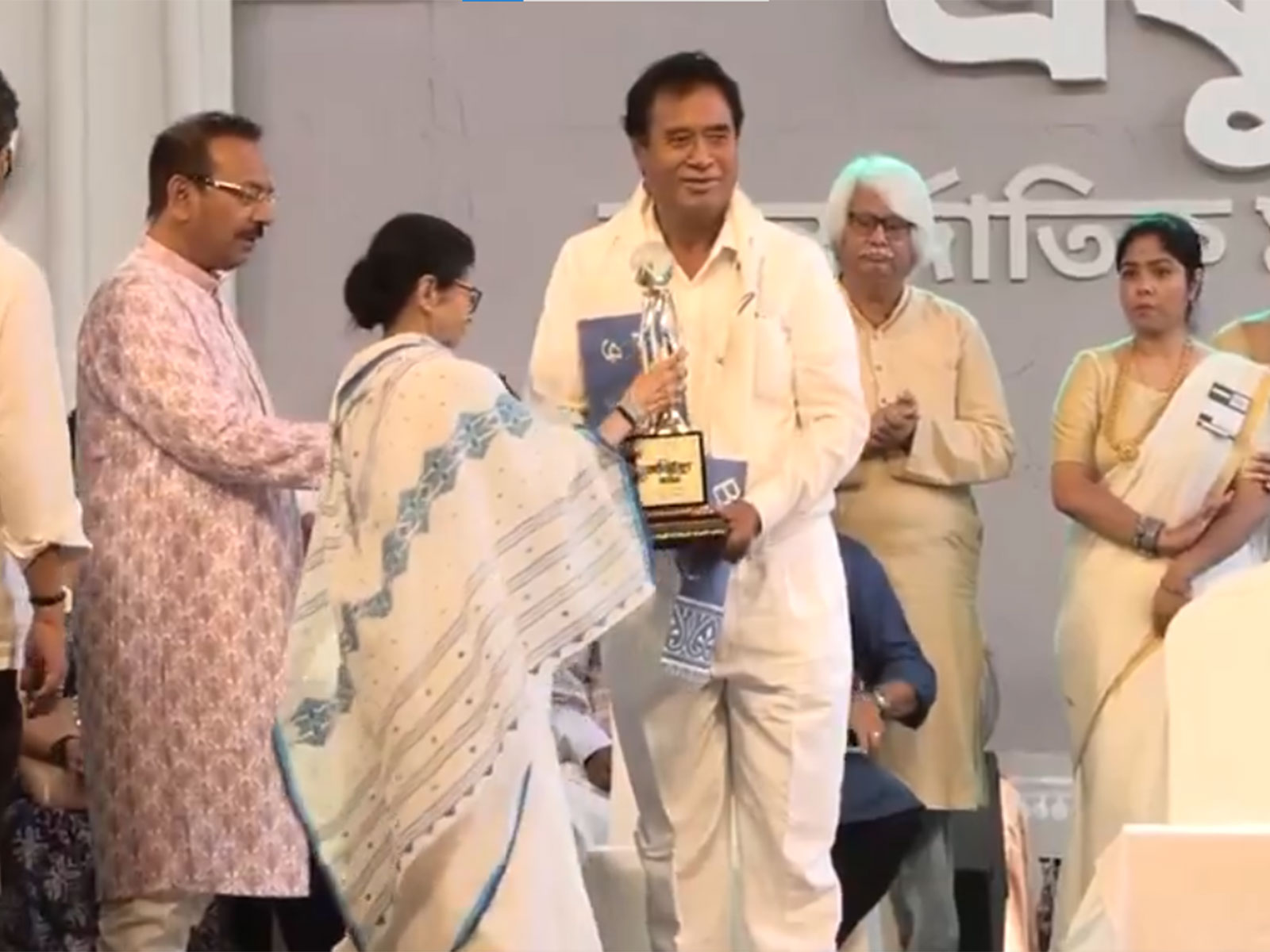 Former West Bengal CM Mamata Banerjee conferred the Bangabibhushan award on BJP MP Anant Maharaj (Photo/ANI)
