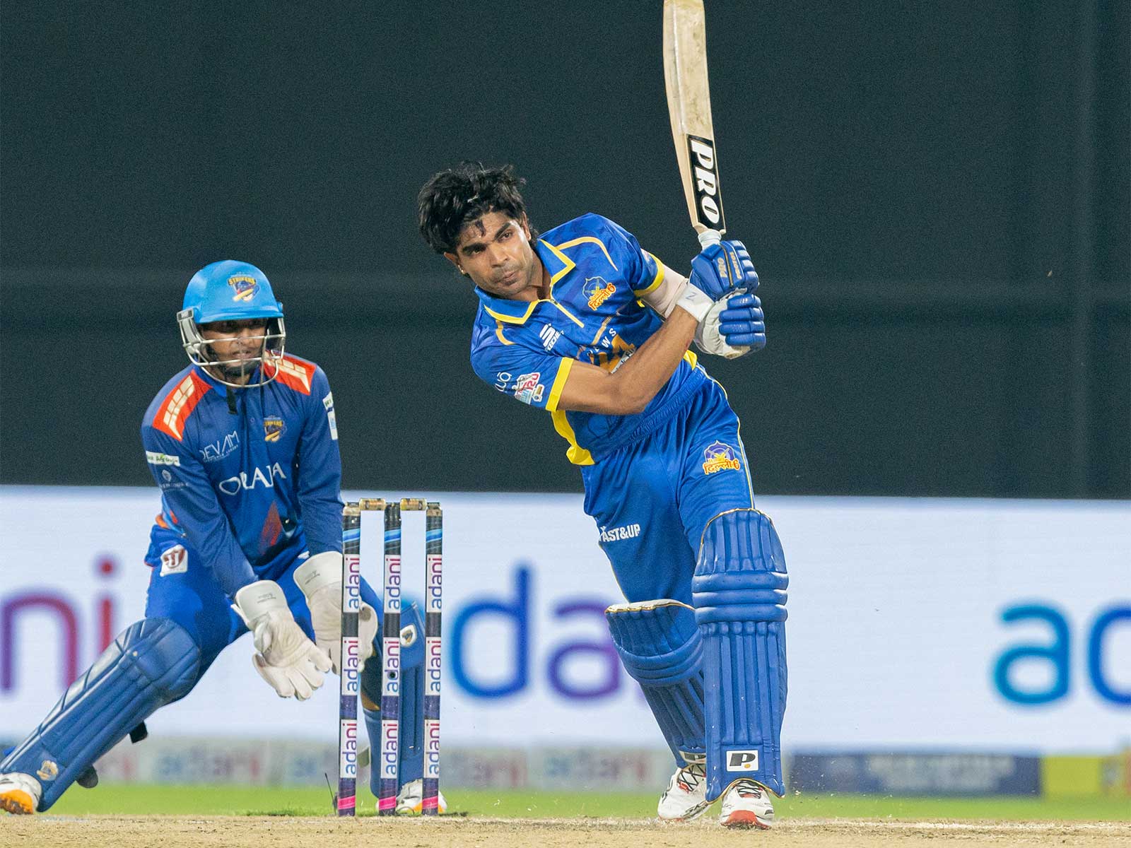 Purani Dilli 6 and North Delhi Strikers players in action (Photo: DPL)