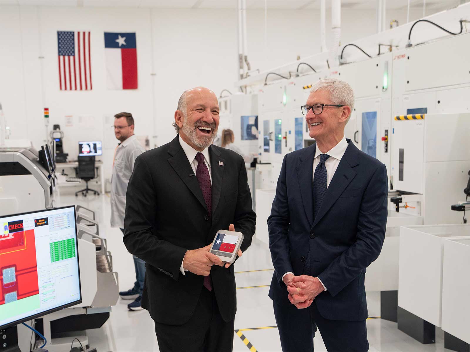 Tim Cook, CEO, Apple with Howard Lutnick, United States Secretary of Commerce (Photo/@tim_cook)