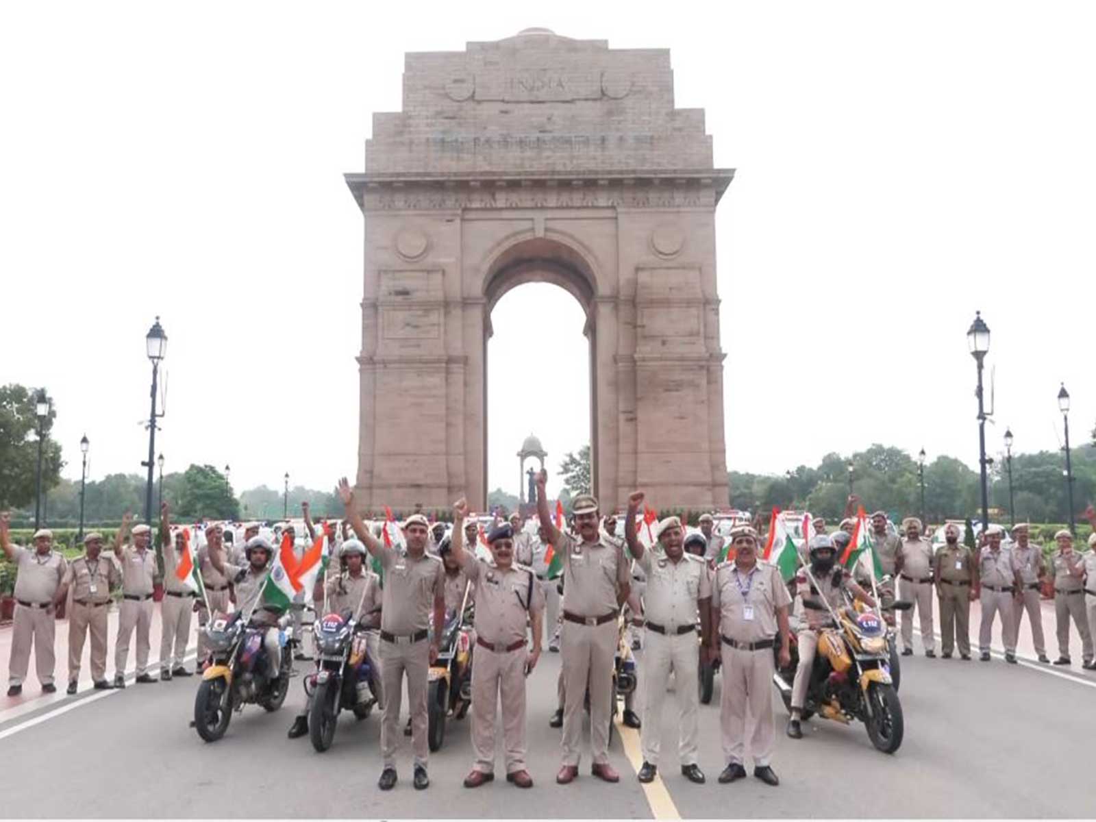 Delhi Police personnel participate in a Tiranga Rally along Kartavya Path (Photo/ANI)