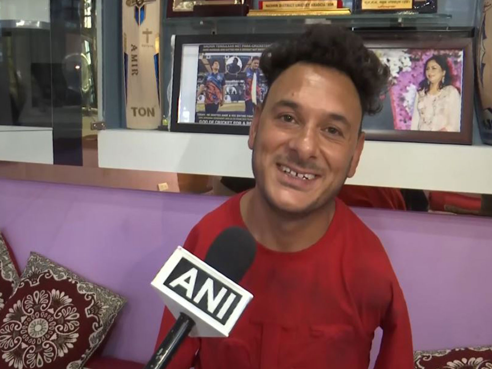 Jammu and Kashmir Para-Cricketer Amir Hussain Lone (Photo: ANI)