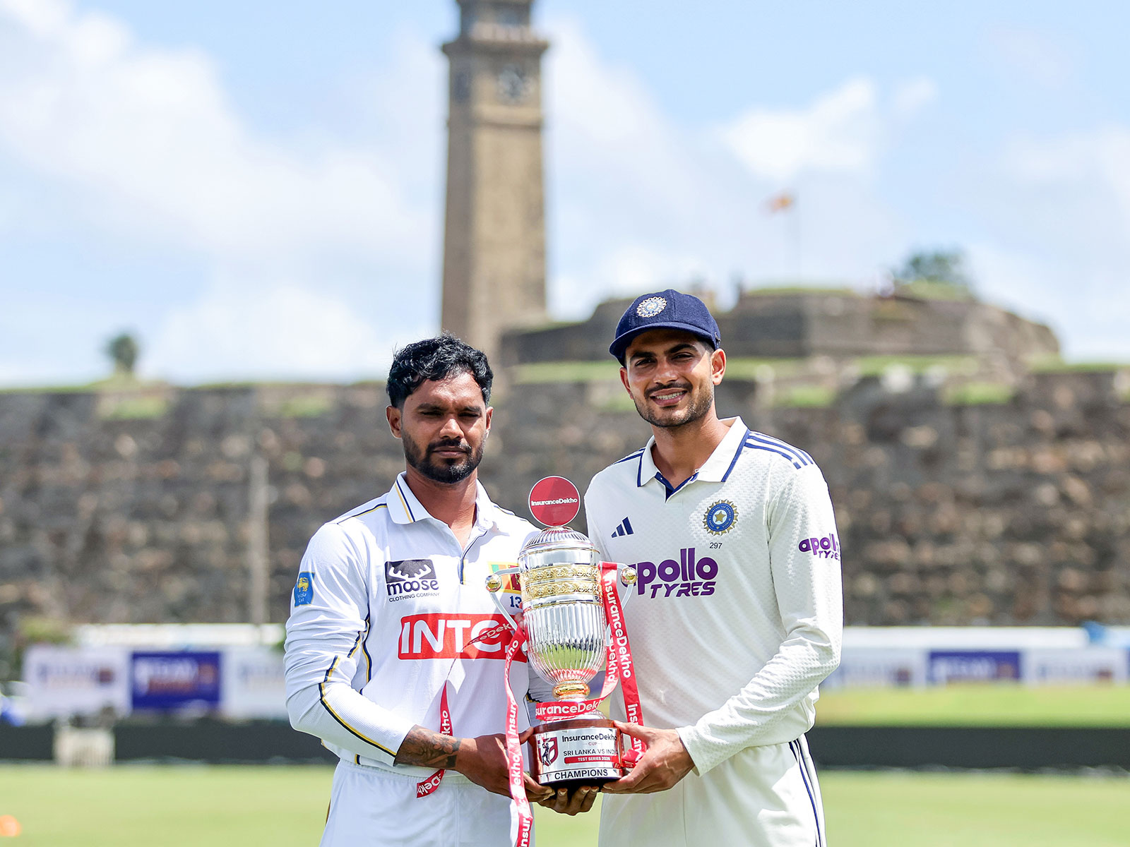 Sri Lanka captain Dhananjaya de Silva (L) with Shubman Gill in Galle. (Photo: ANI)