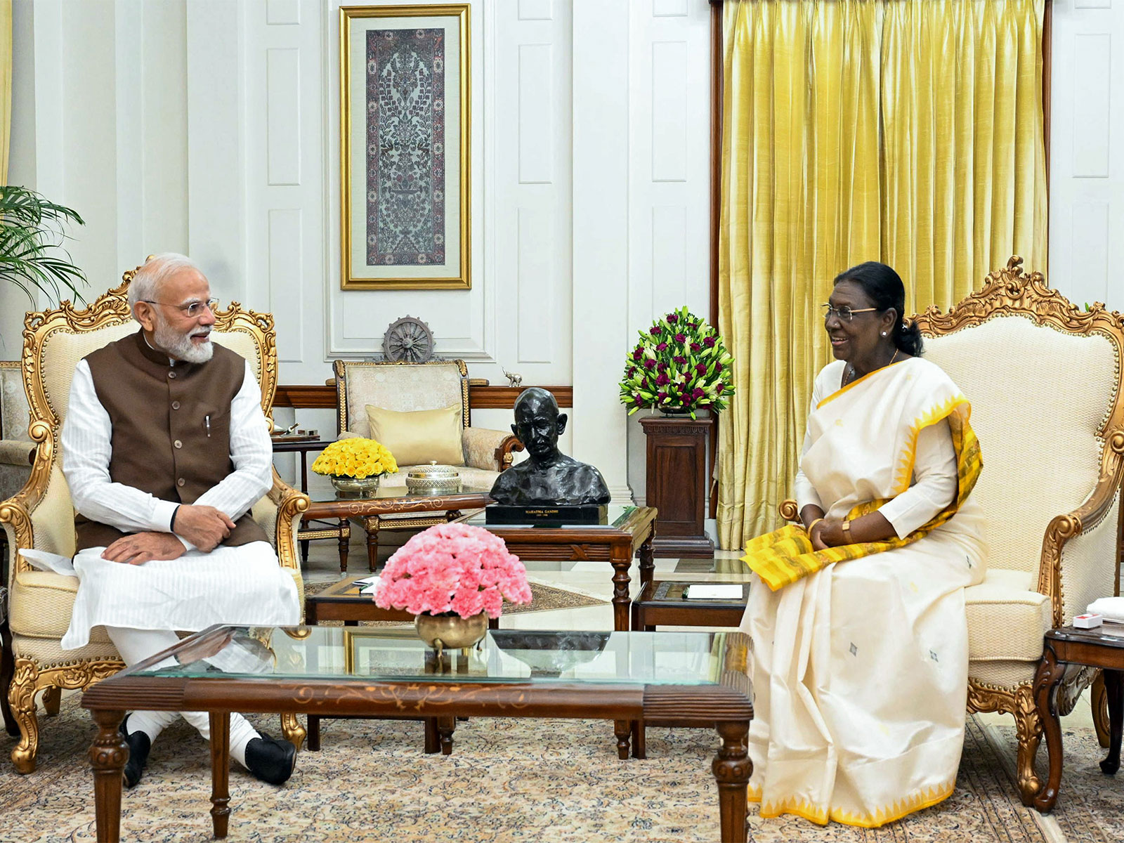Prime Minister Narendra Modi with President Droupadi Murmu (File Photo/ANI)