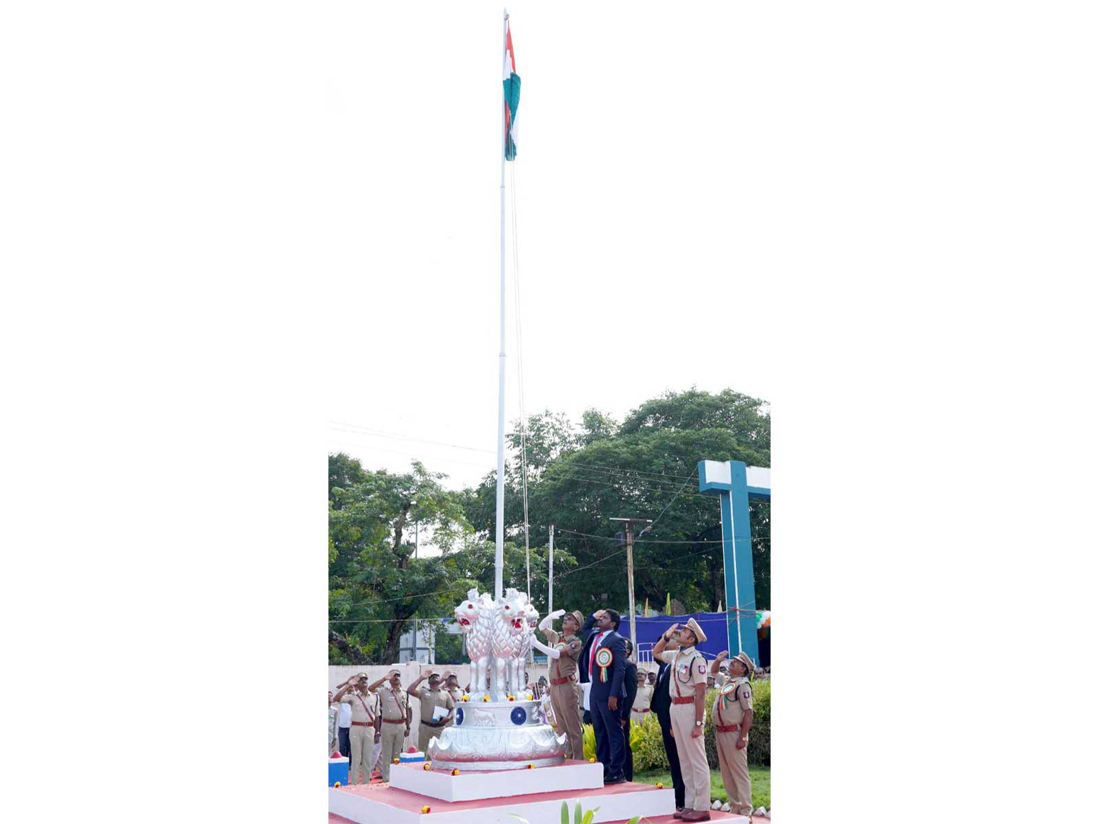 District Collector Ma. Sivaguru Prabhakaran hoisted the national flag at the Police Armed Forces Ground. (Photo / ANI) 