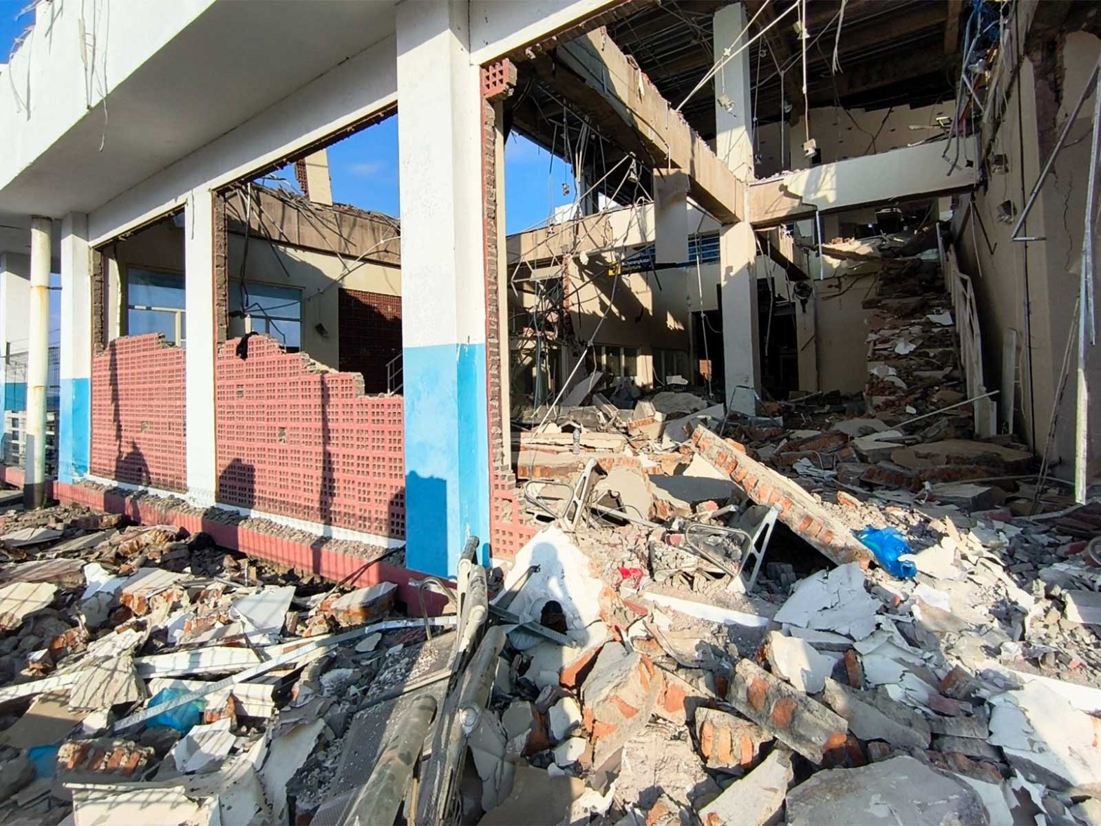 A view of a heavily-damaged building at L Say port following an earthquake in Maumere, Sikka, East Nusa Tenggara province, Indonesia (Photo/Reuters)