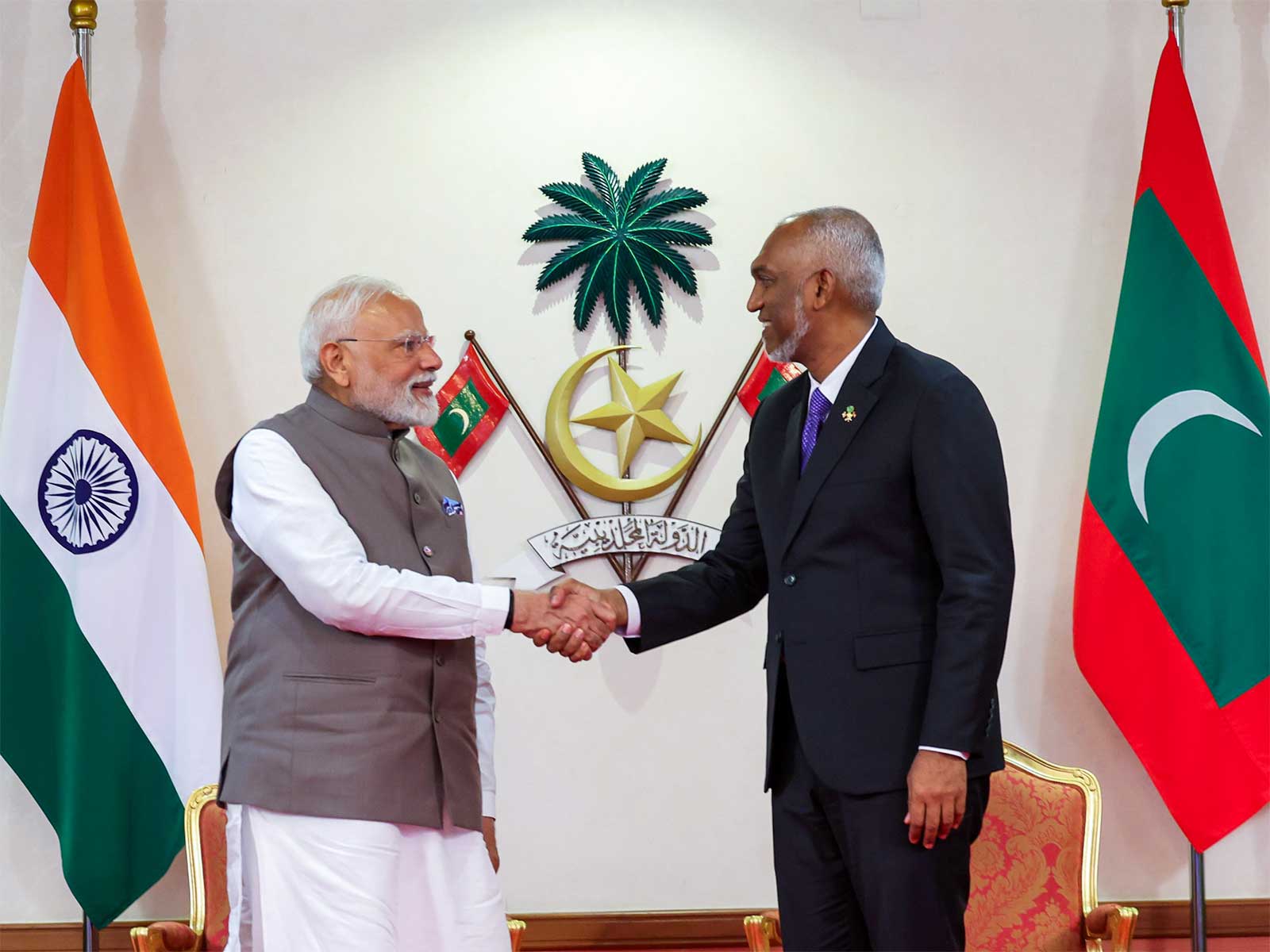 Prime Minister Narendra Modi and Maldivian President Mohamed Muizzu (File Photo/ANI)