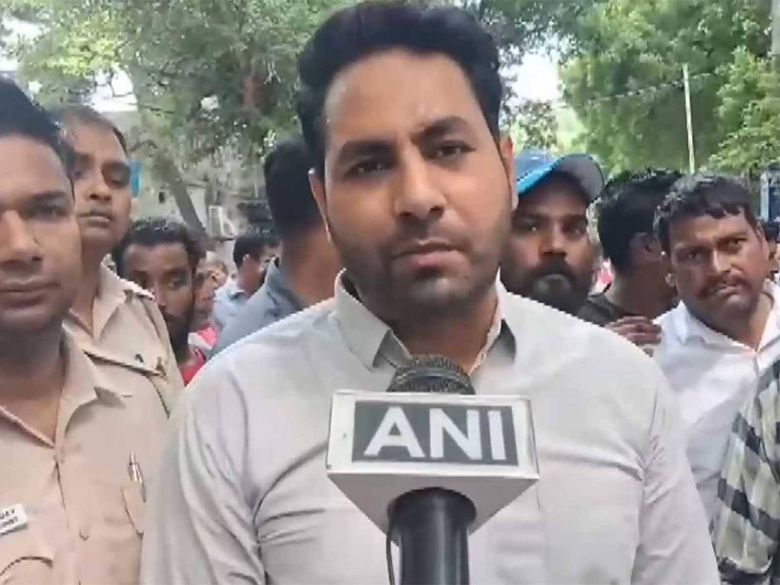 BJP MLA Ravi Kant on the stabbing of a sanitation worker in Kalyanpuri (Photo/ ANI)
