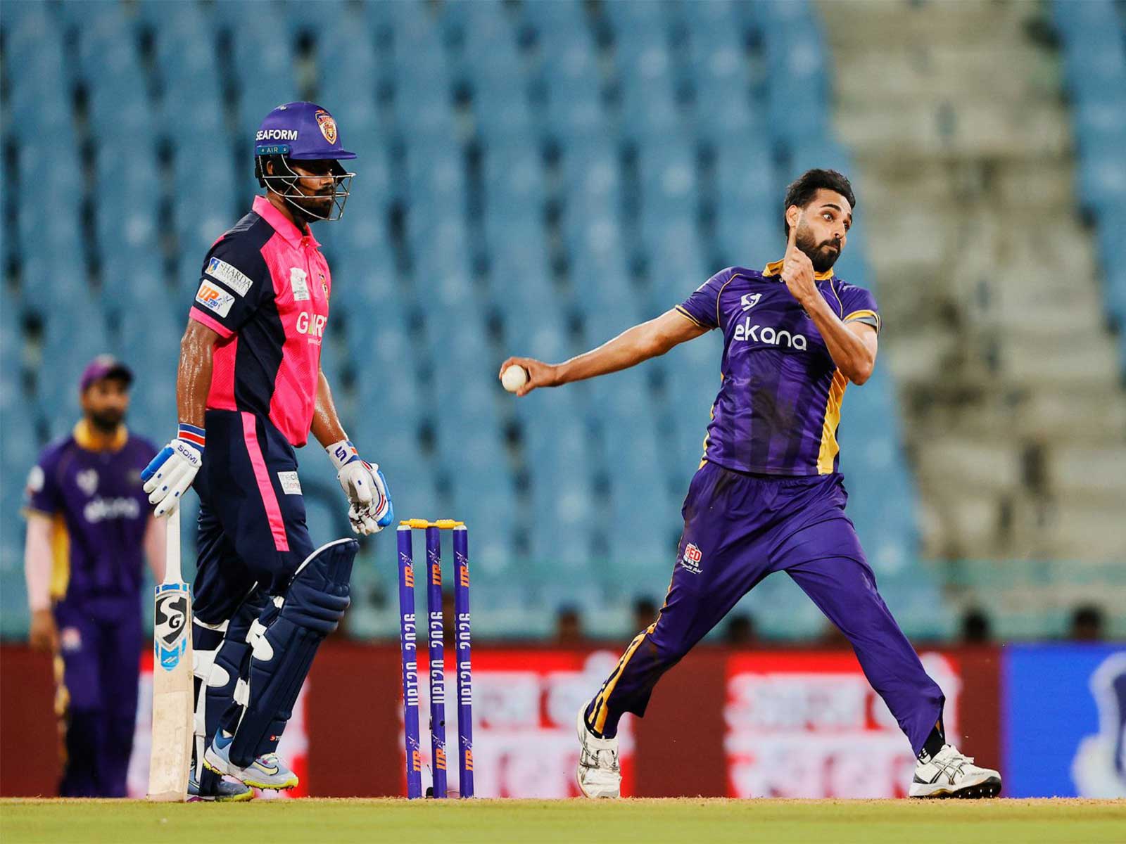 Bhuvneshwar Kumar bowling (Photo: UPT20 League)