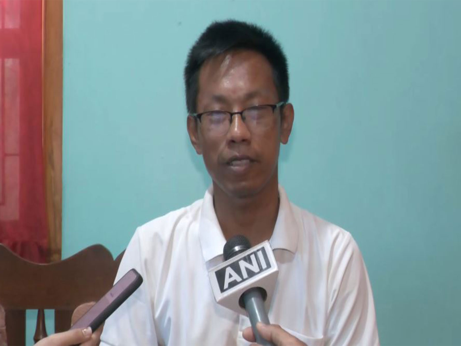 Ariha Pangambam's father Pangambam Akhelo (Photo: ANI)