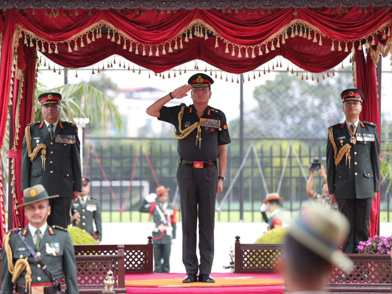 Indian Army Chief General Dhiraj Seth inspects the ceremonial Guard of Honour at the Nepali Army Headquarters in Kathmandu during his official visit to Nepal. (Image Source: Nepali Army)